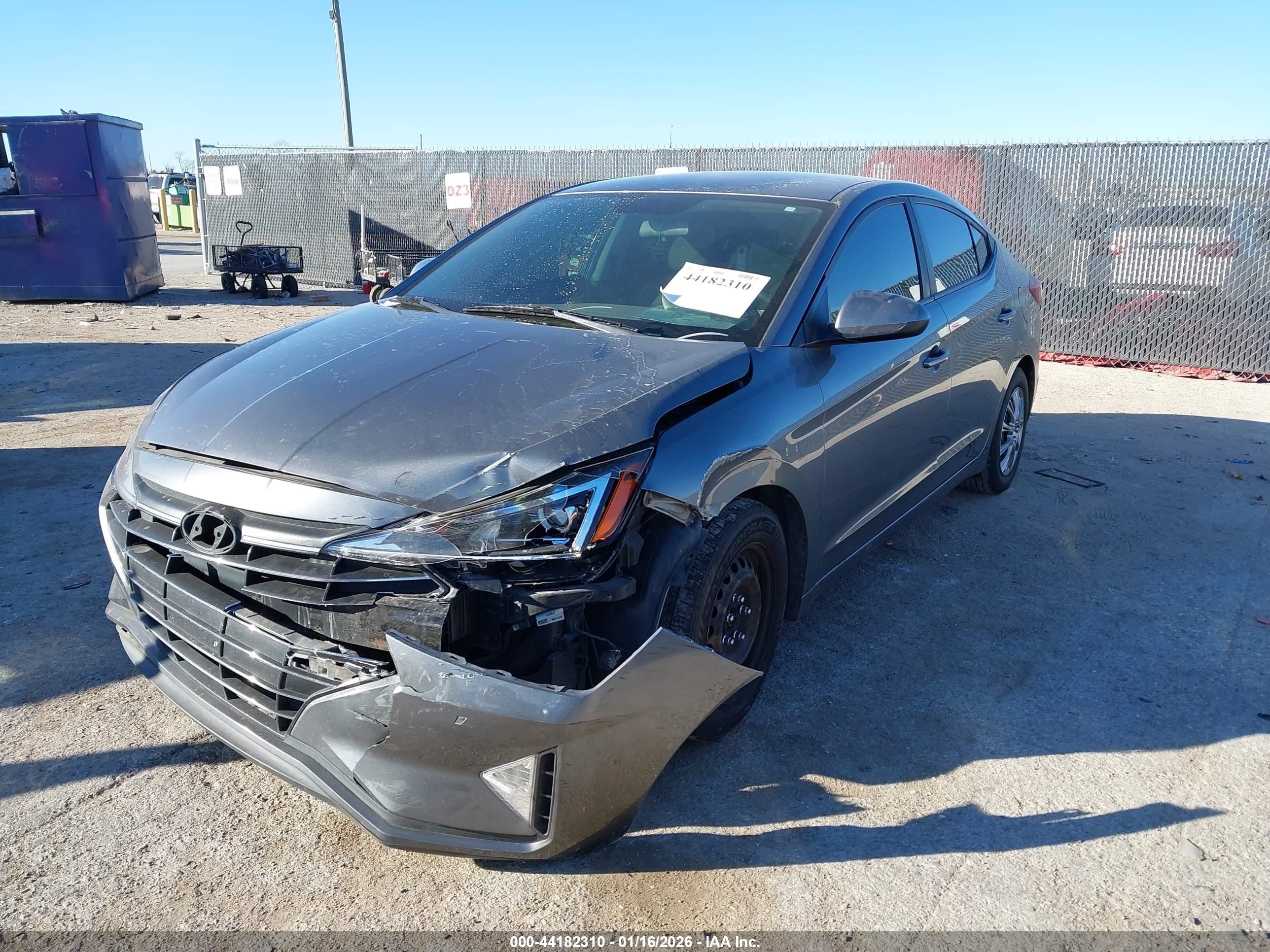 HYUNDAI ELANTRA image 2