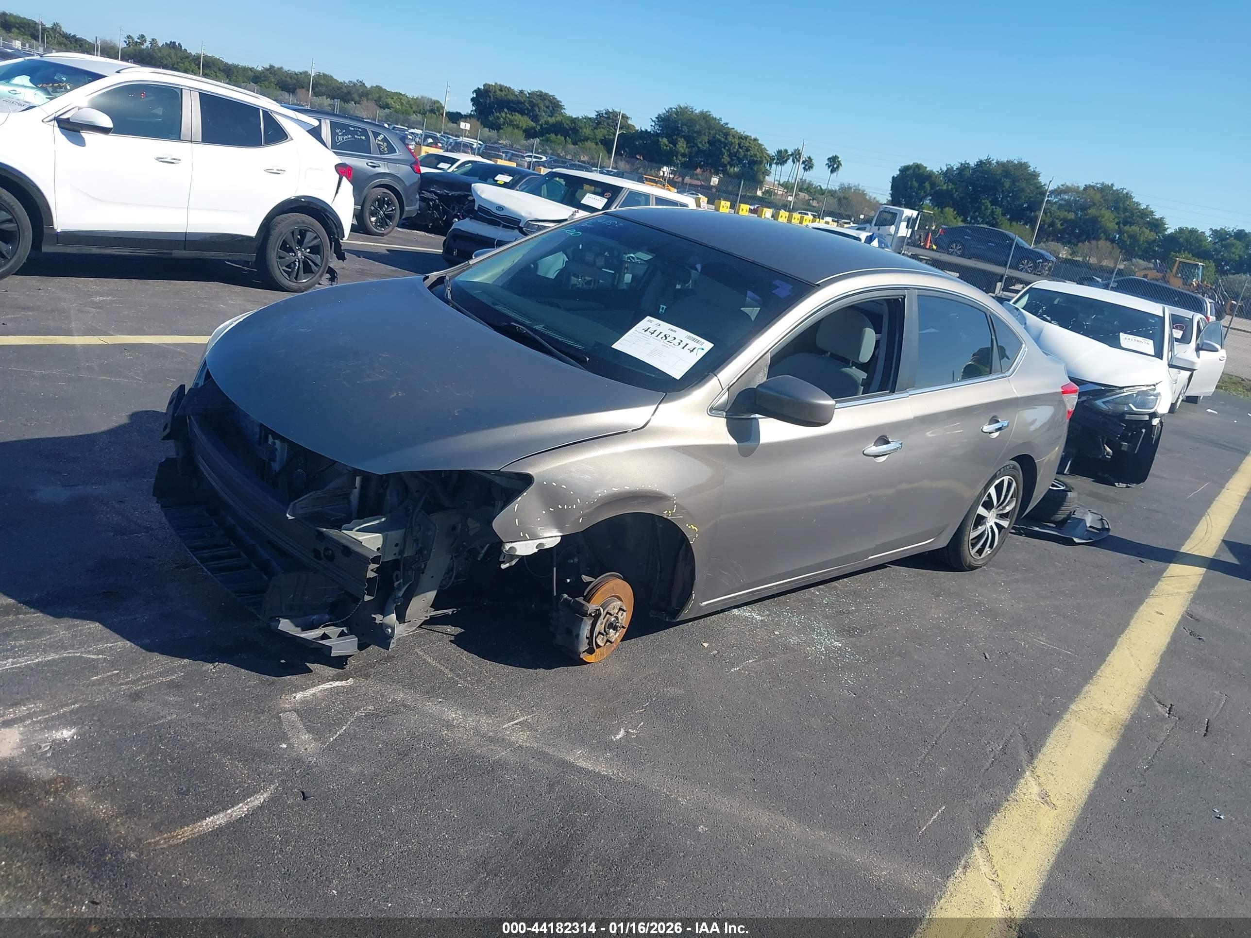 NISSAN SENTRA image 2