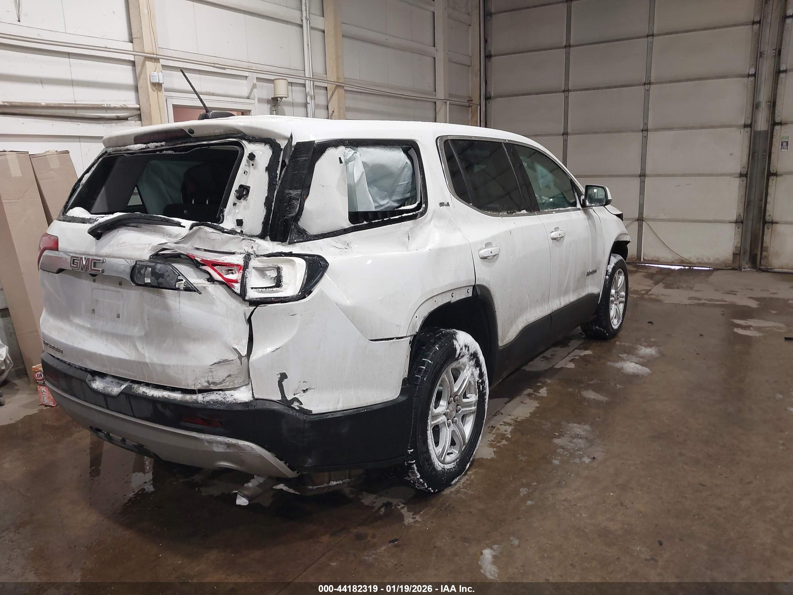 GMC ACADIA image 4