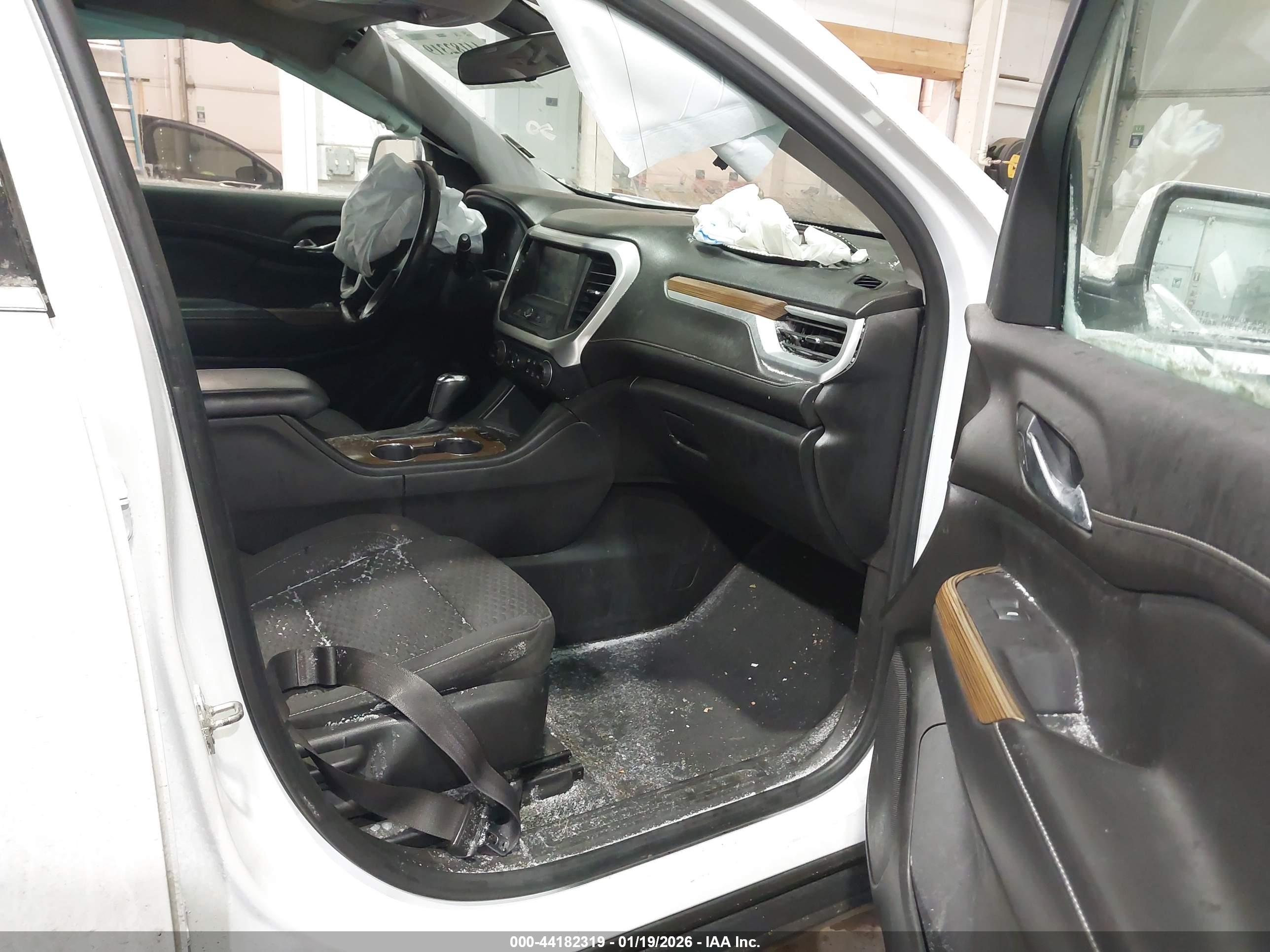 GMC ACADIA image 5