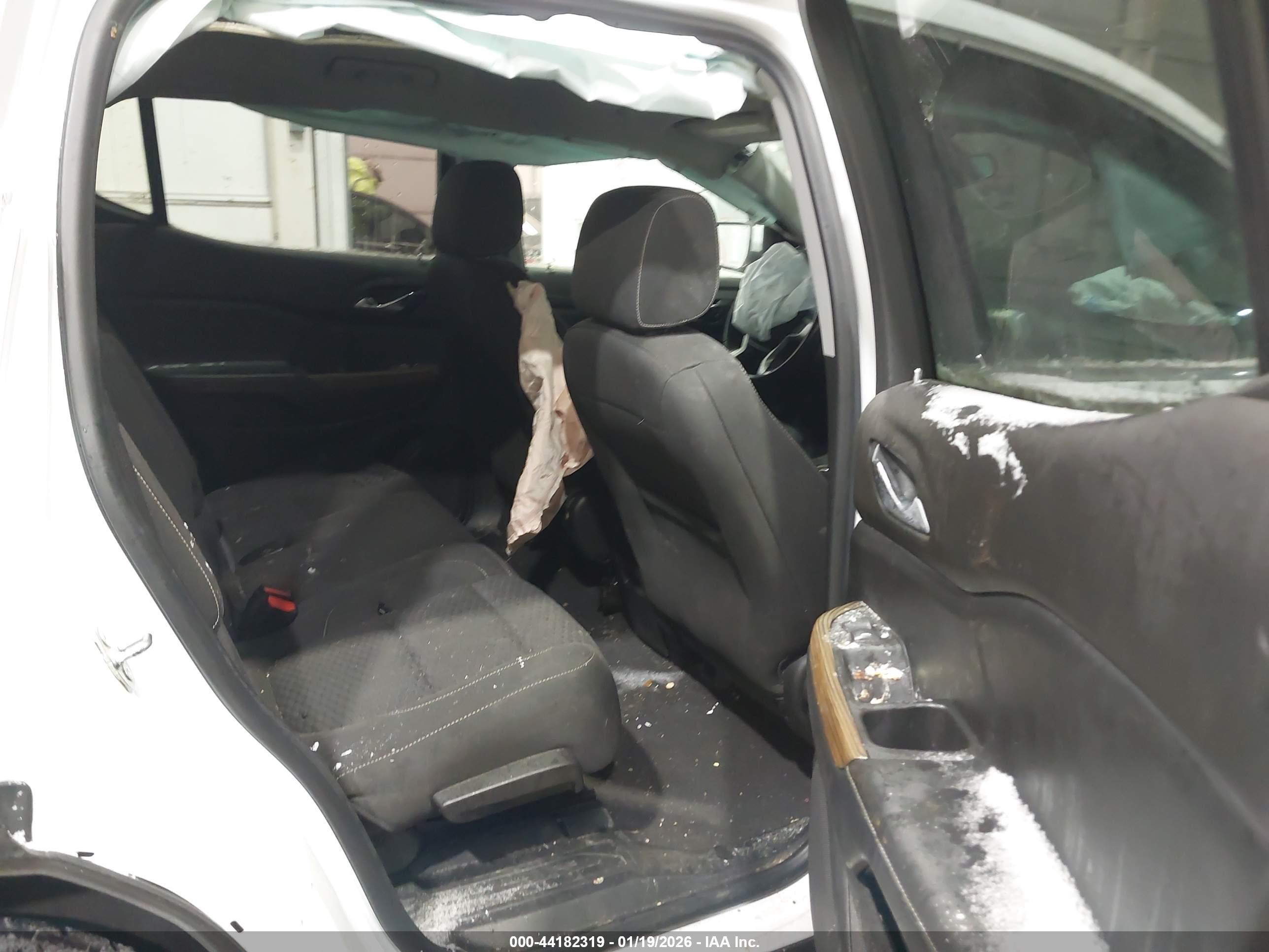 GMC ACADIA image 8