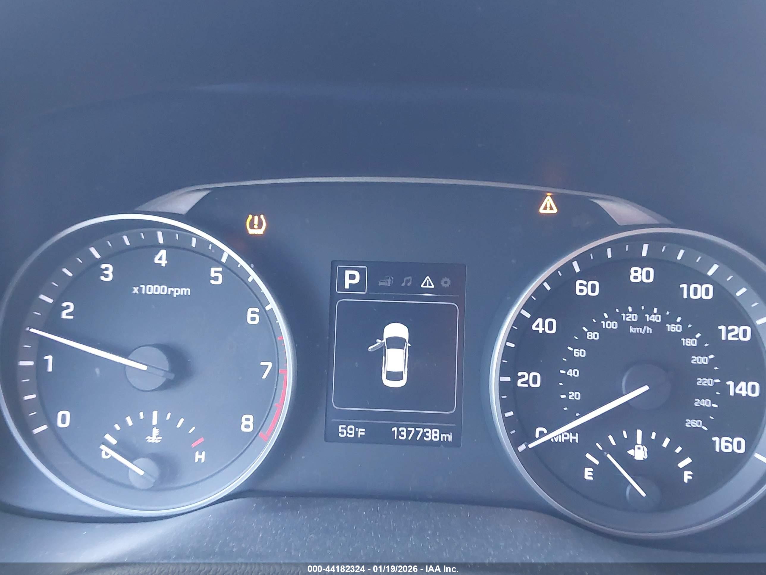 HYUNDAI ELANTRA image 7