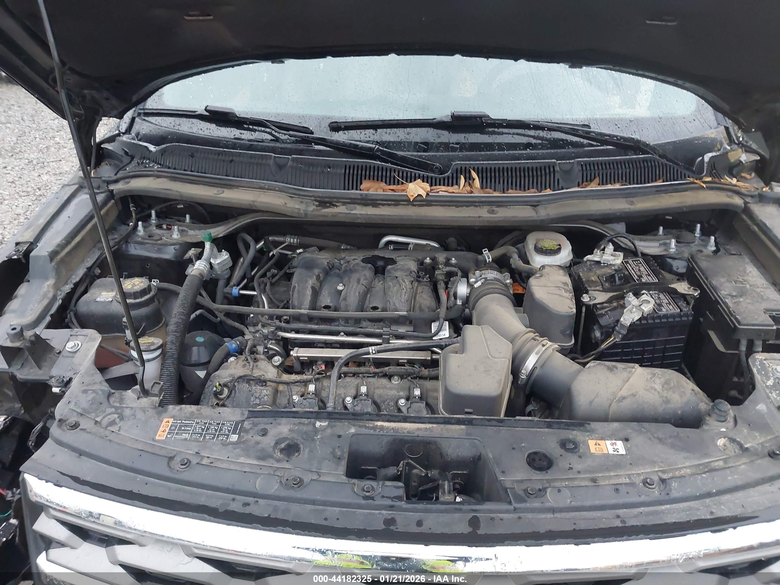 FORD EXPLORER image 10