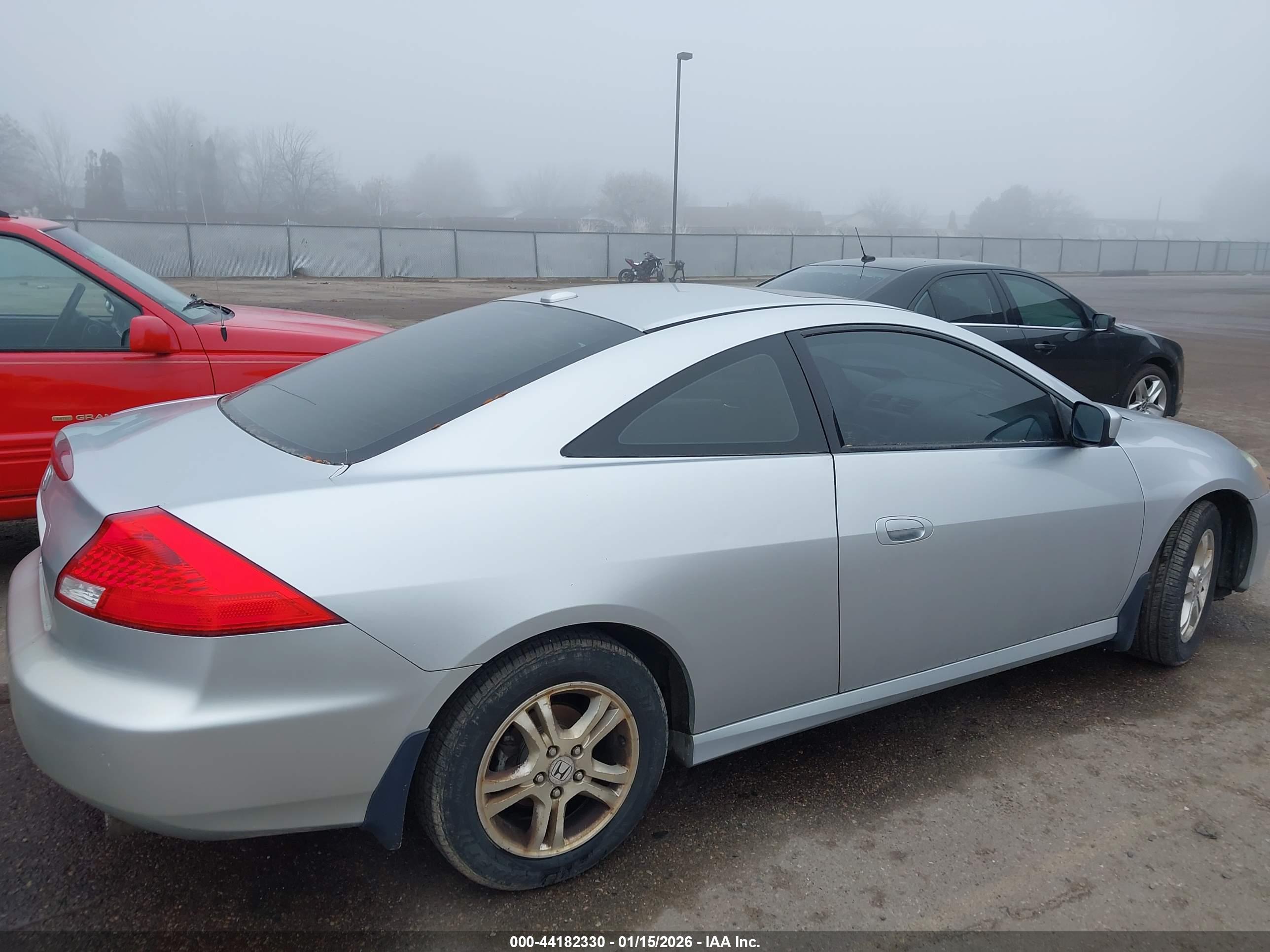 HONDA ACCORD image 4