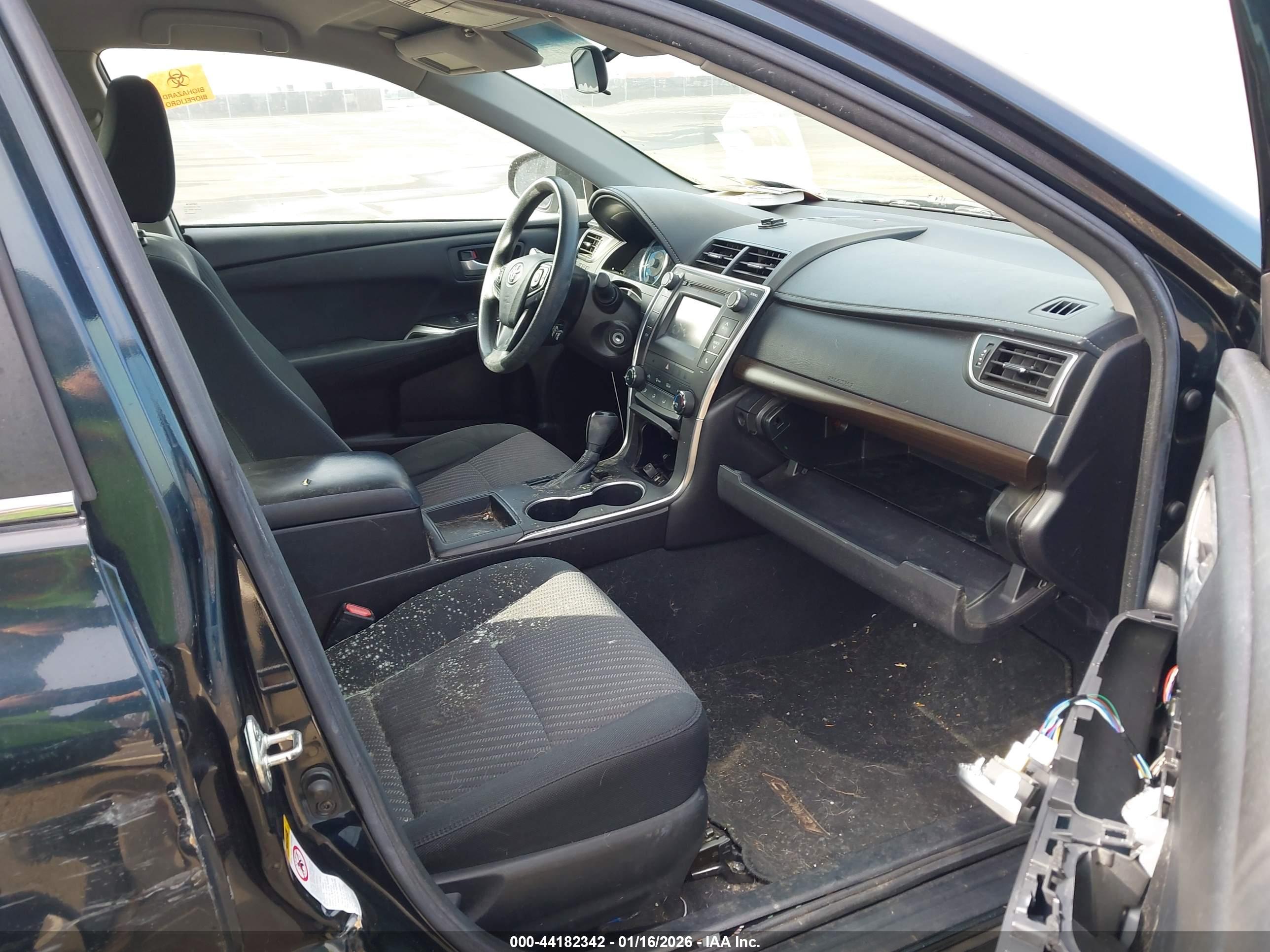 TOYOTA CAMRY image 5