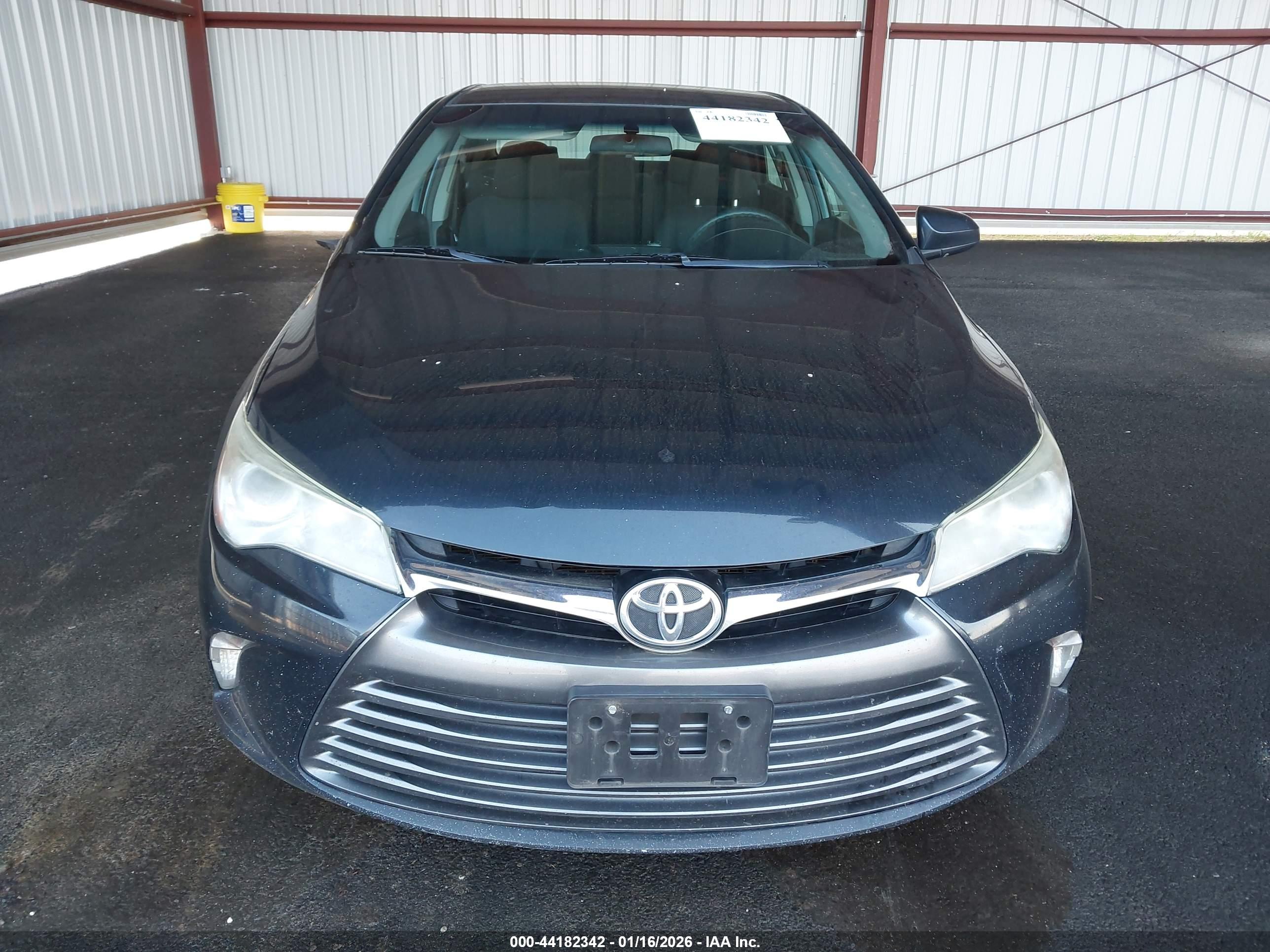 TOYOTA CAMRY image 6