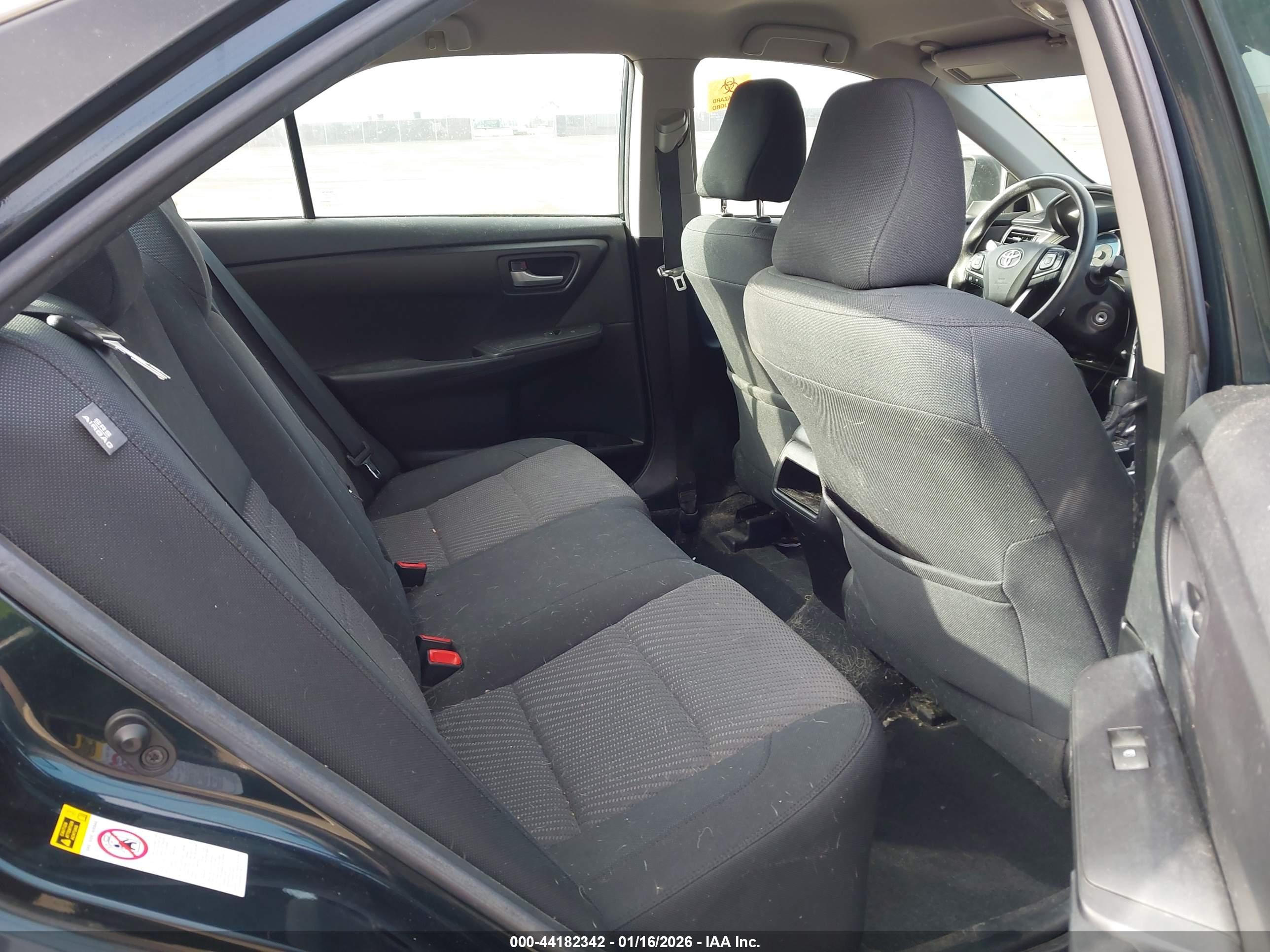 TOYOTA CAMRY image 8