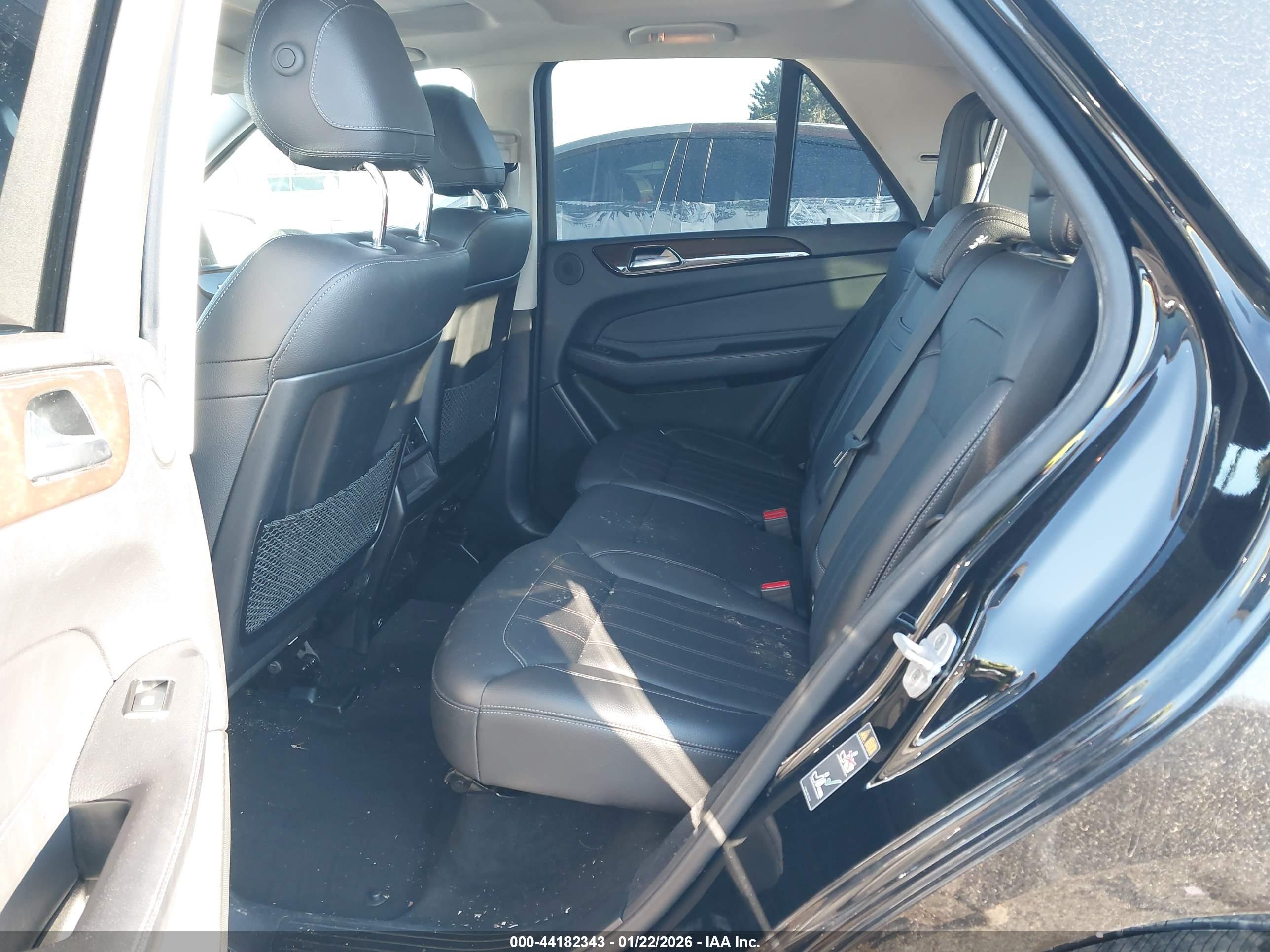 MERCEDES-BENZ GLE image 8