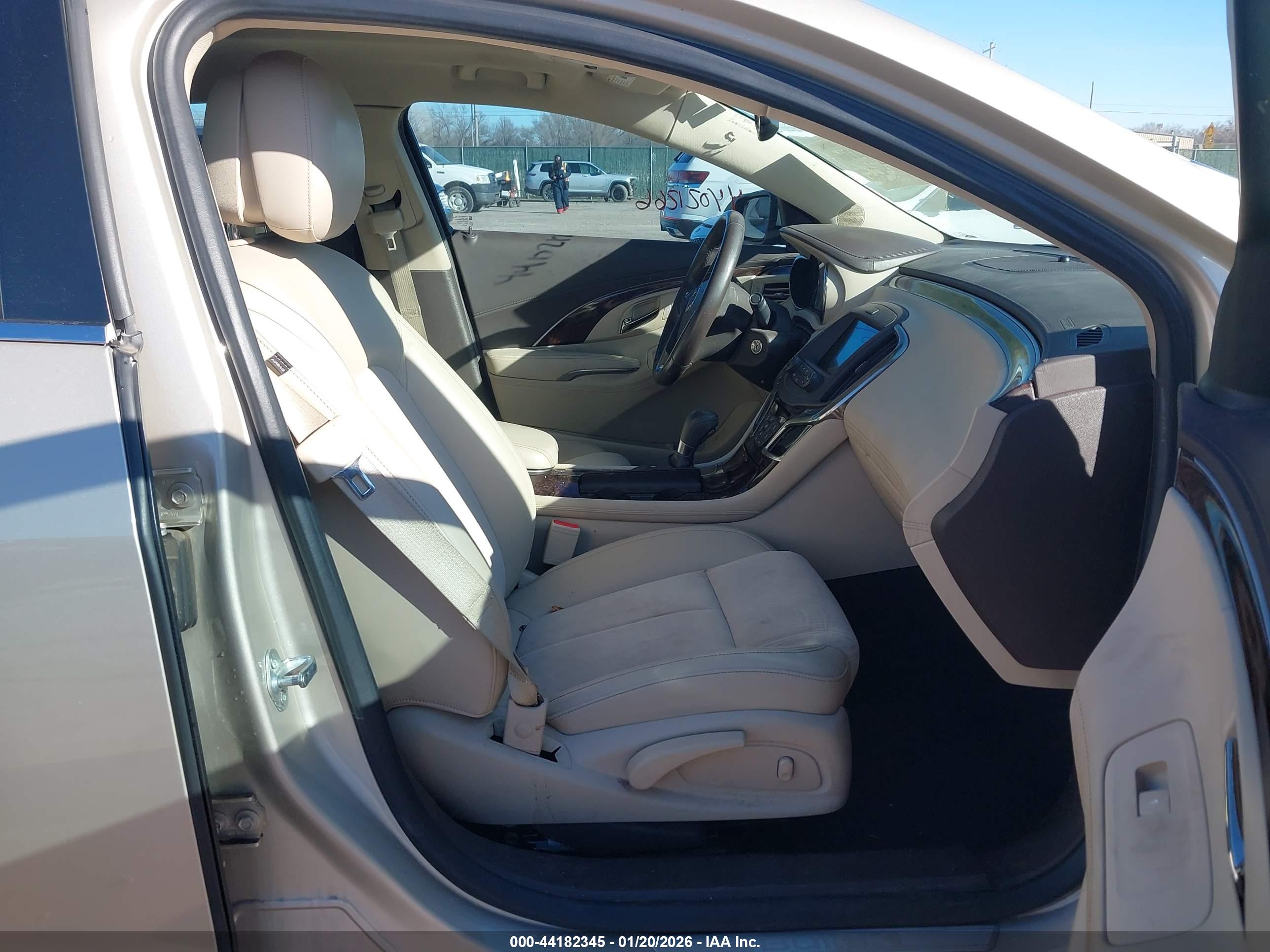 BUICK LACROSSE image 5
