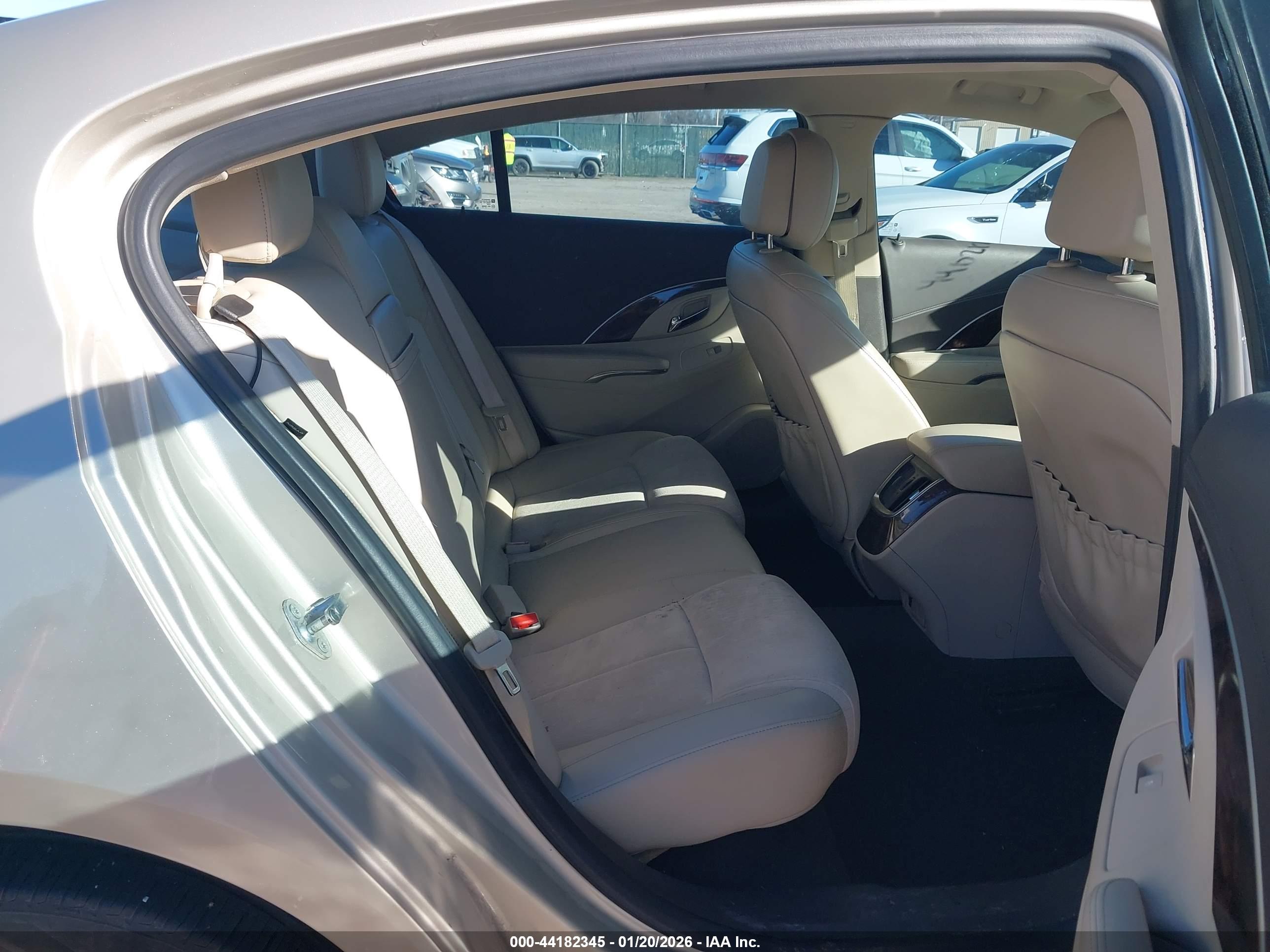 BUICK LACROSSE image 8