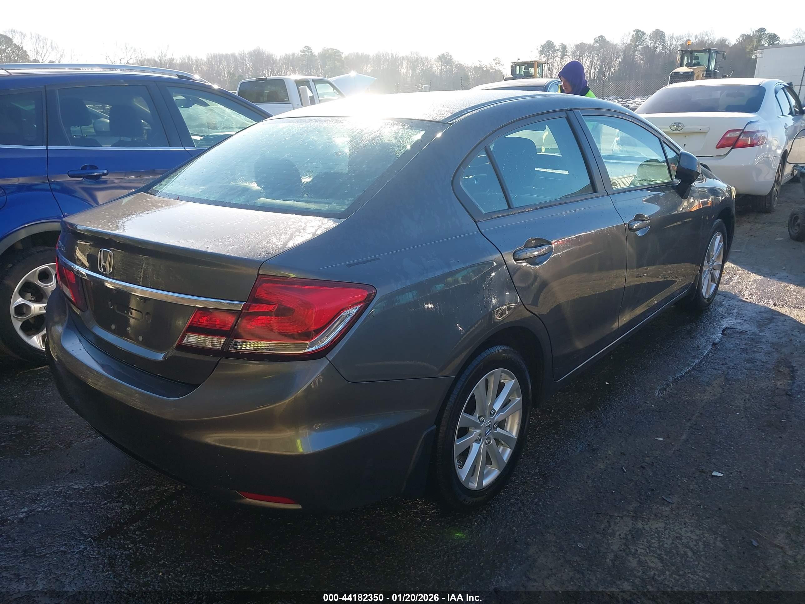 HONDA CIVIC image 4