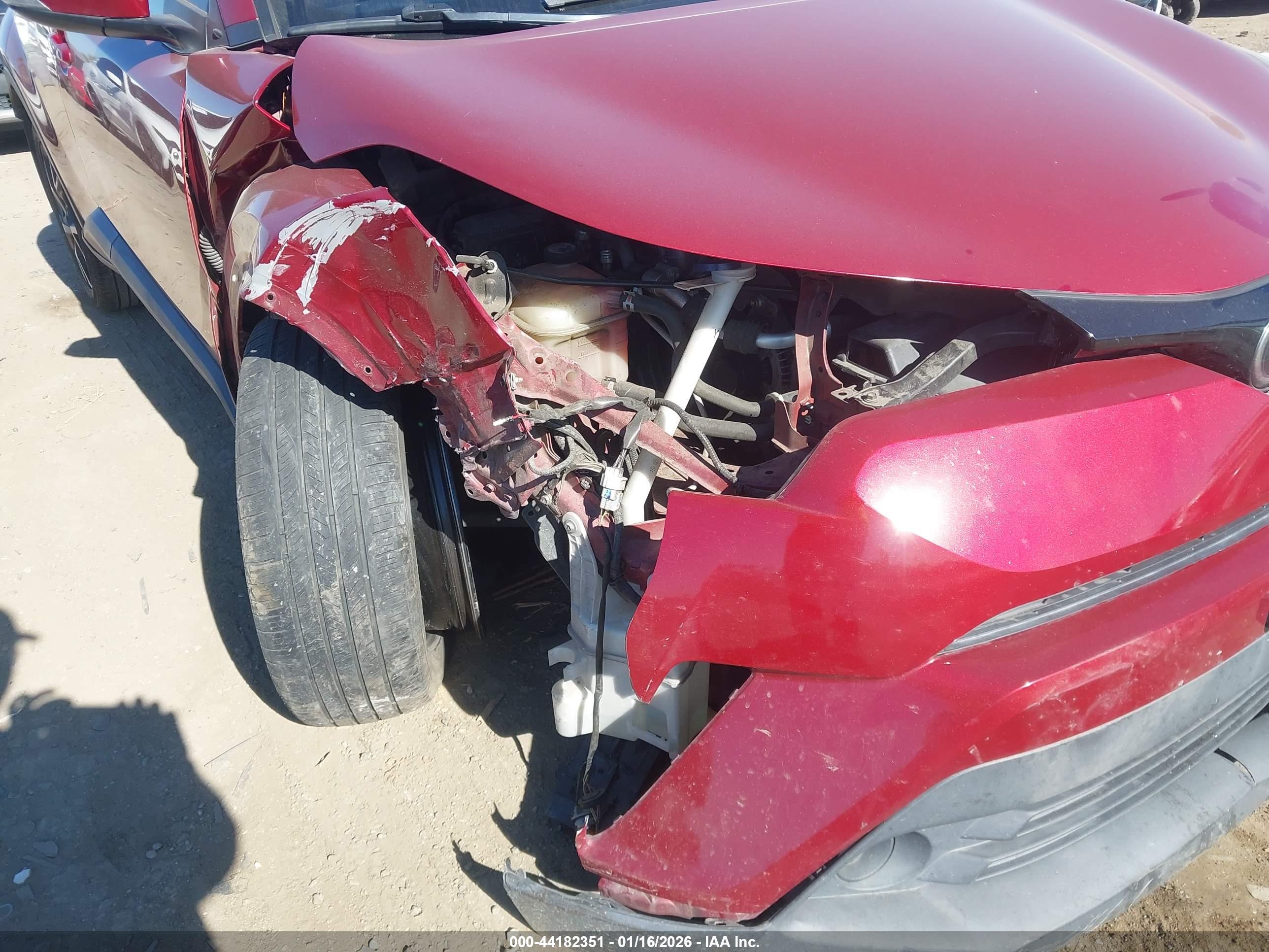 TOYOTA C-HR image 6