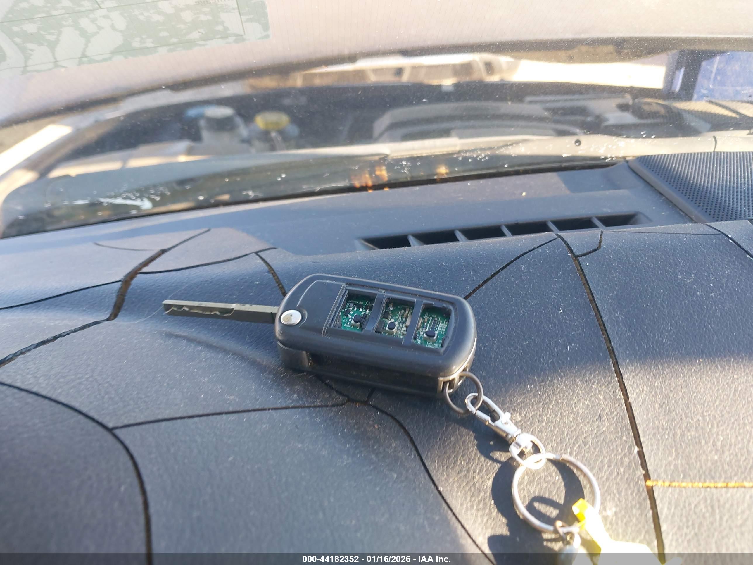 LAND ROVER image 11