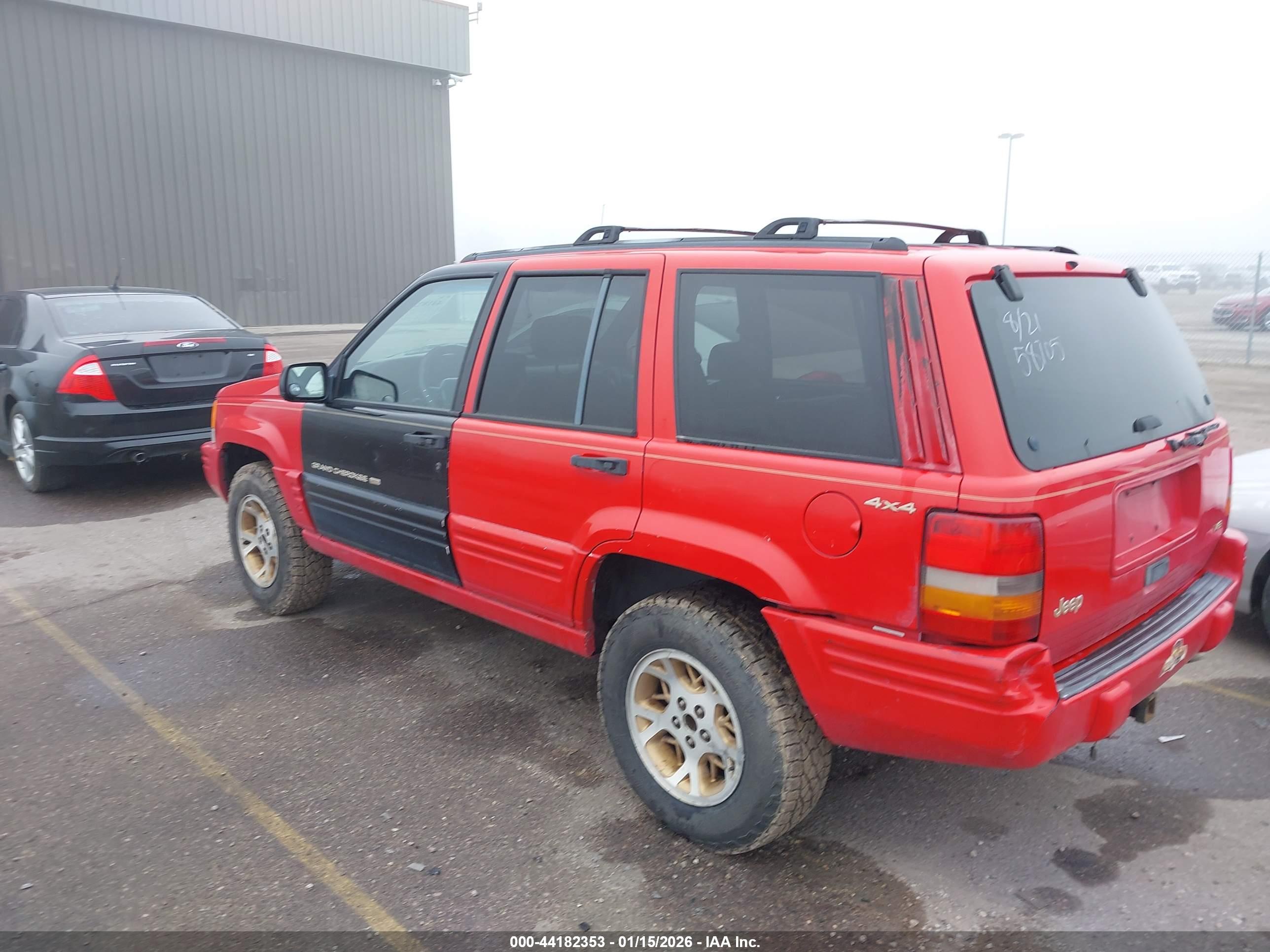 JEEP GRAND image 3