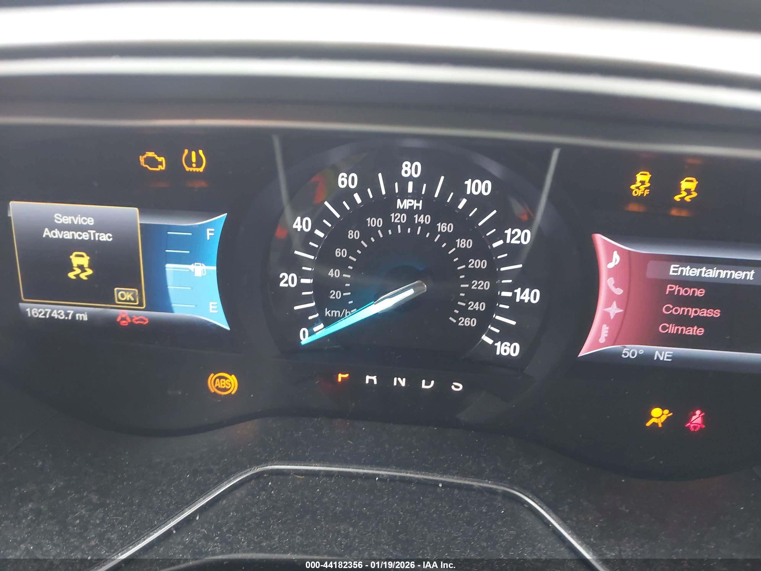 FORD FUSION image 7