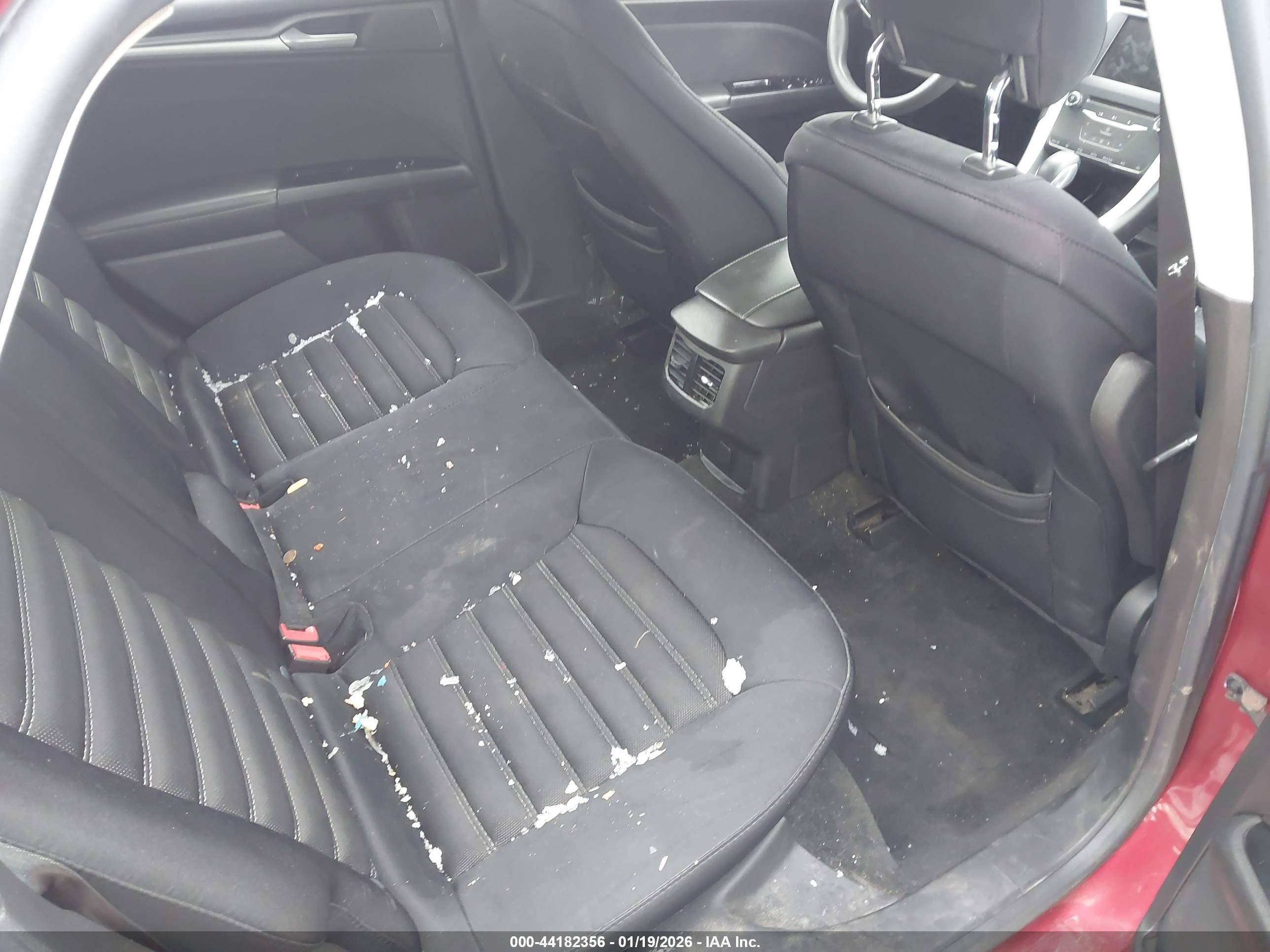 FORD FUSION image 8