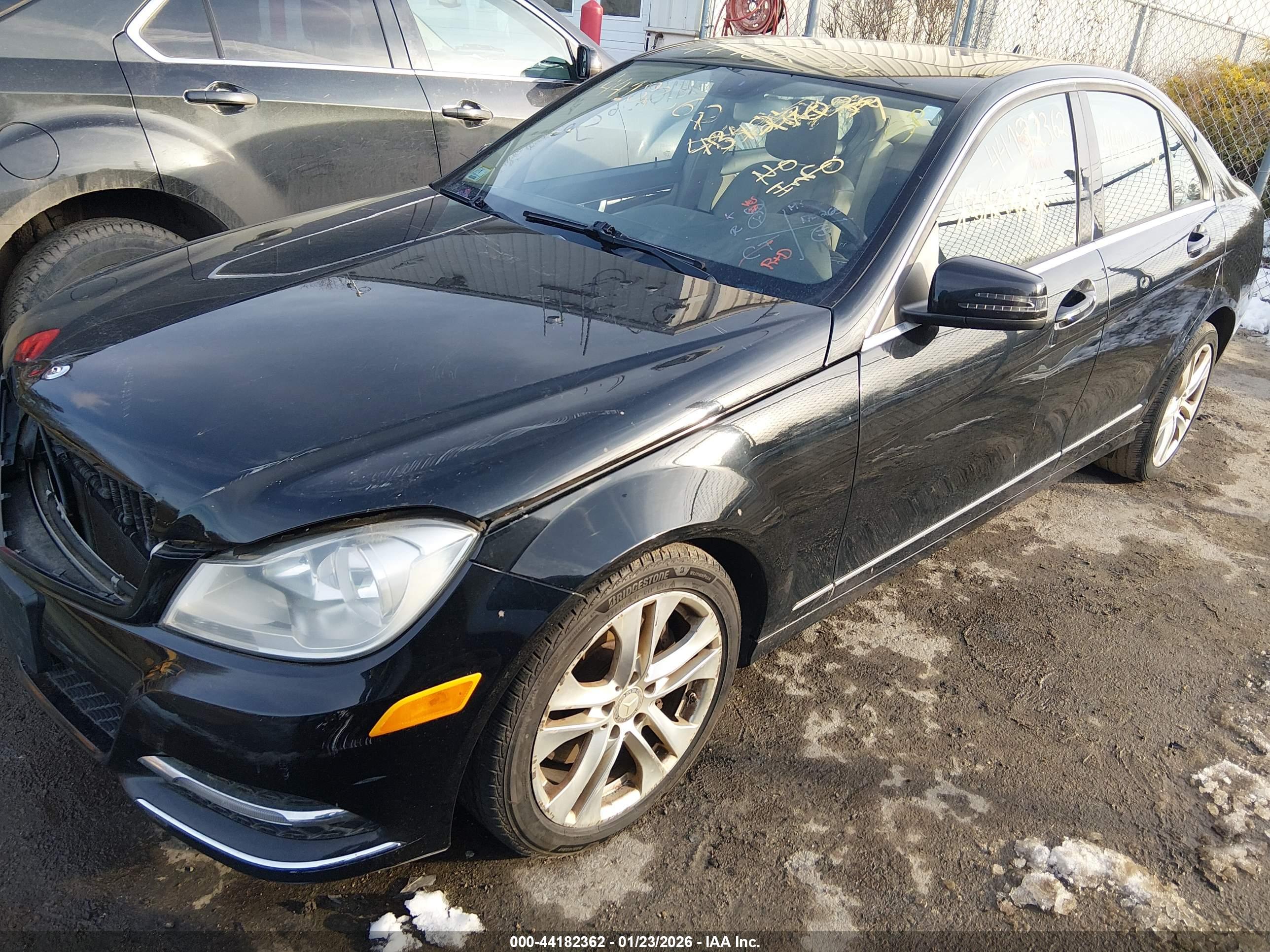 MERCEDES-BENZ C image 2