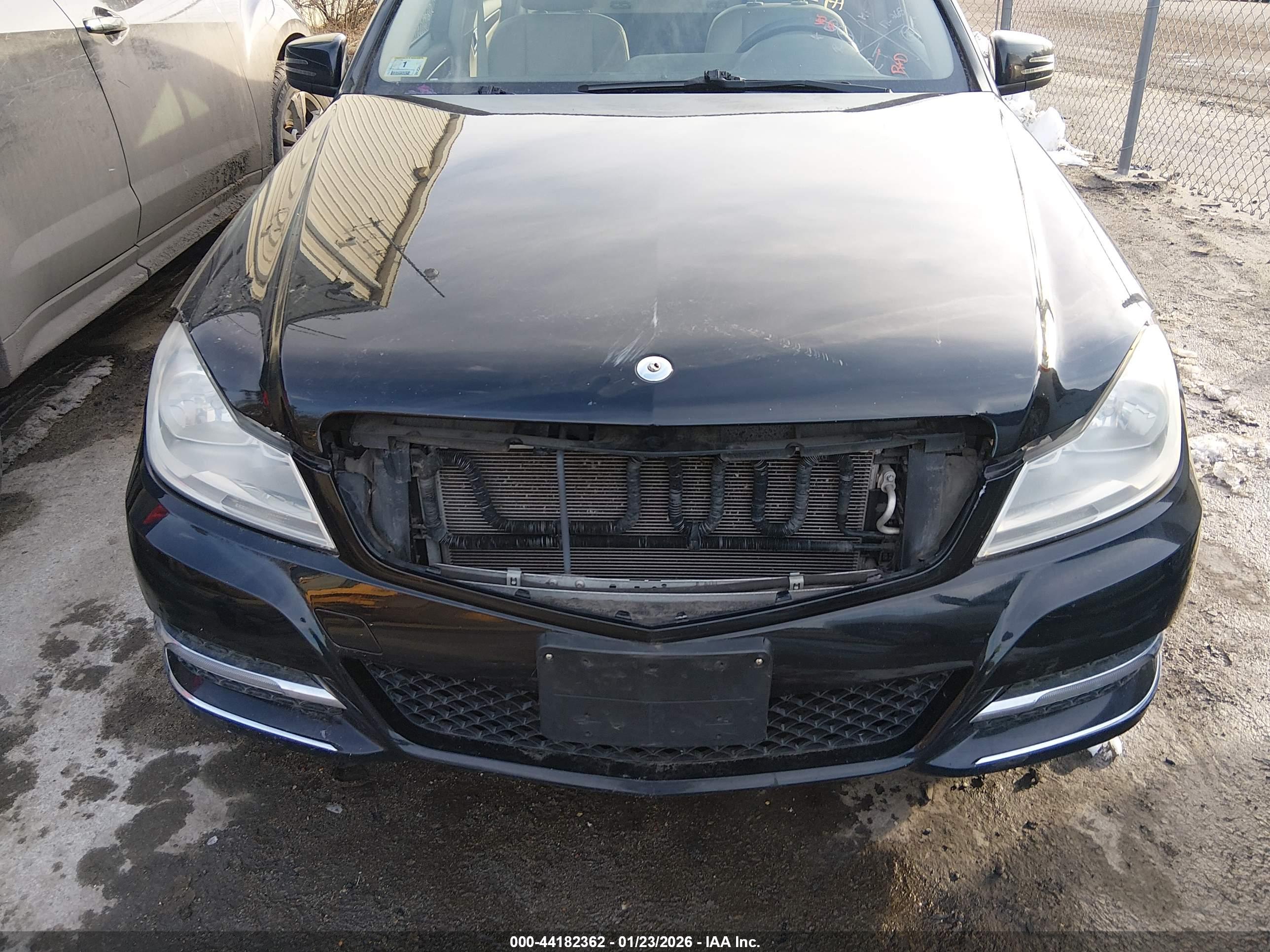 MERCEDES-BENZ C image 6