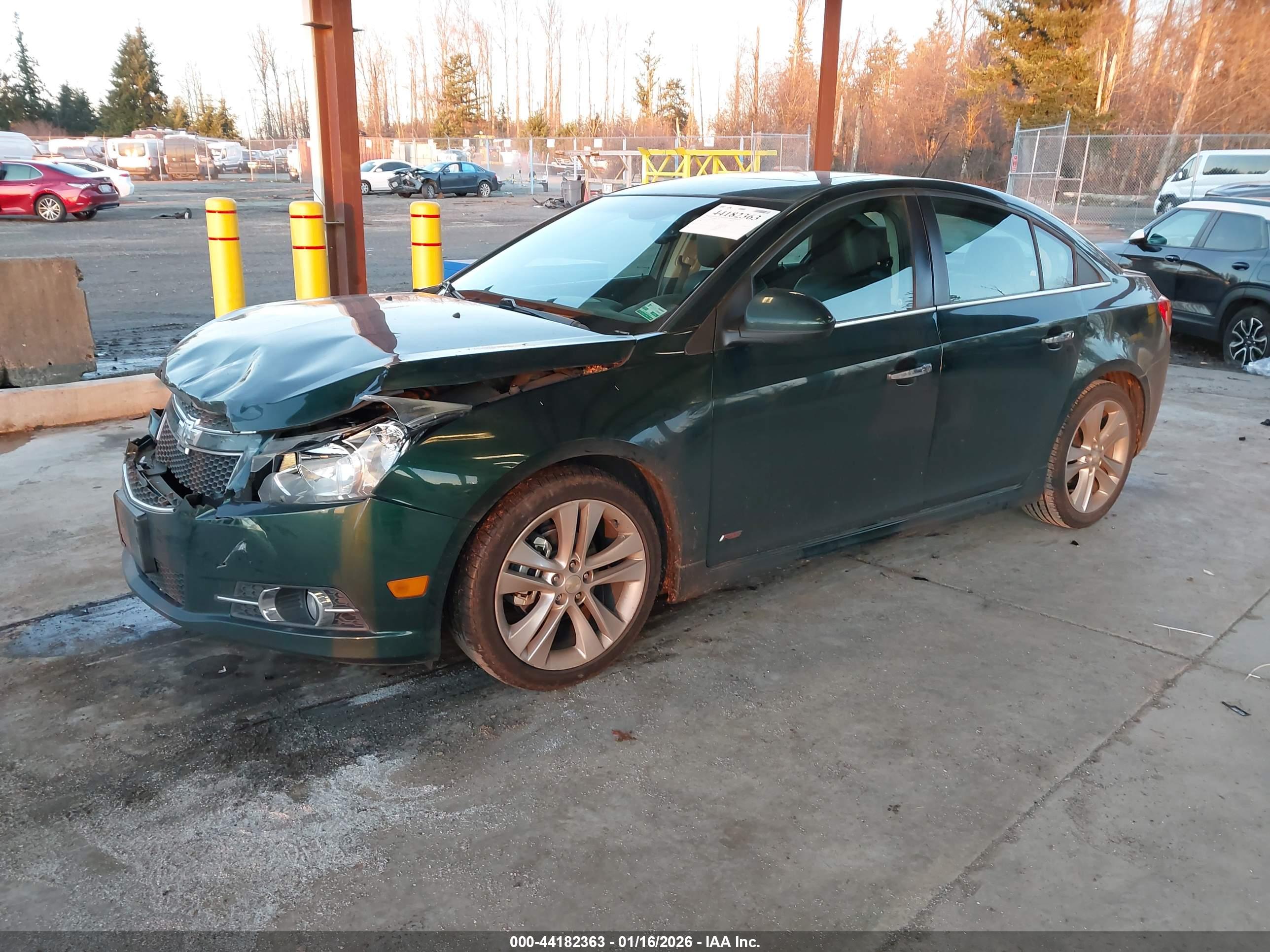 CHEVROLET CRUZE image 2