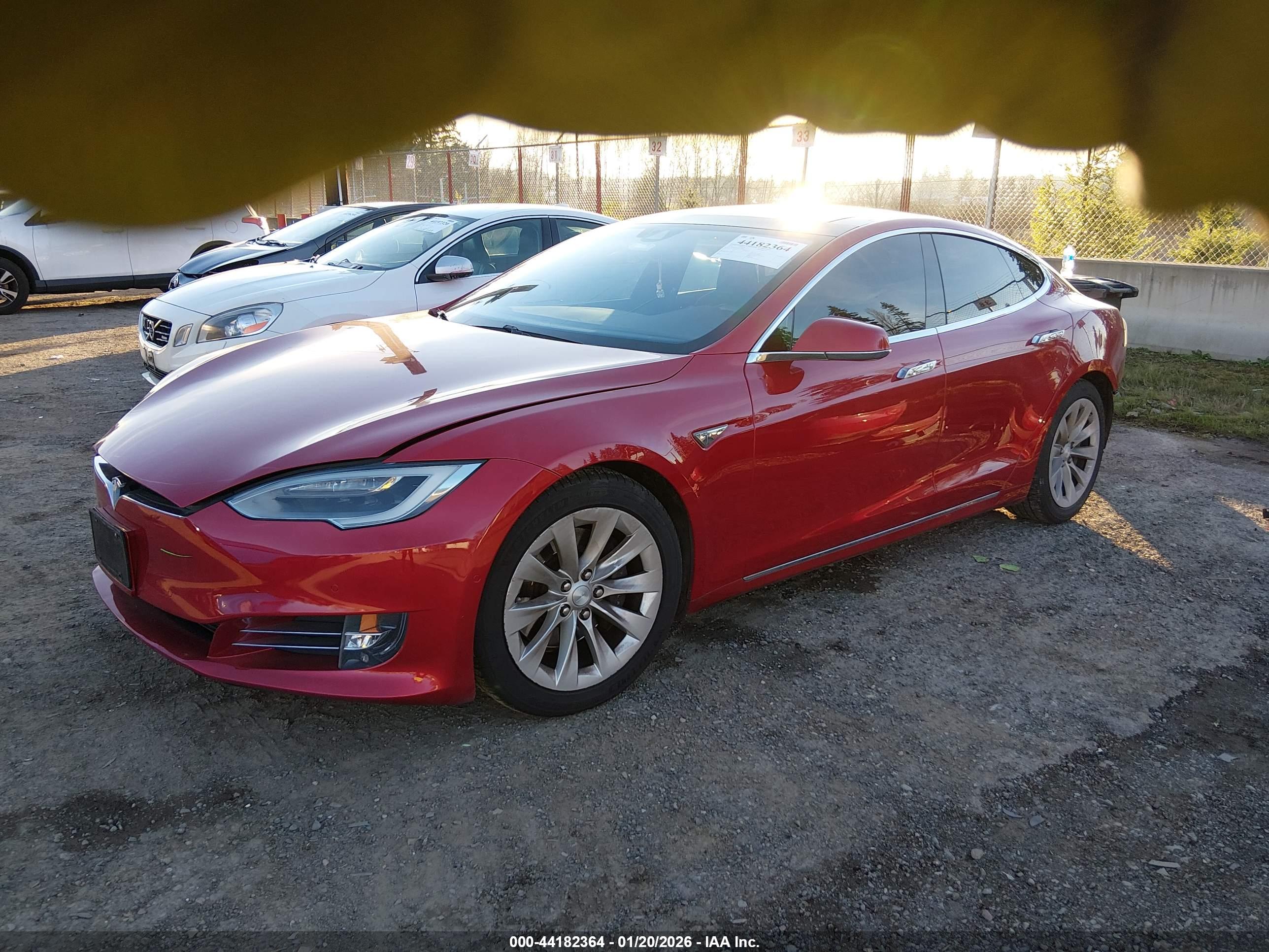 TESLA MODEL image 2