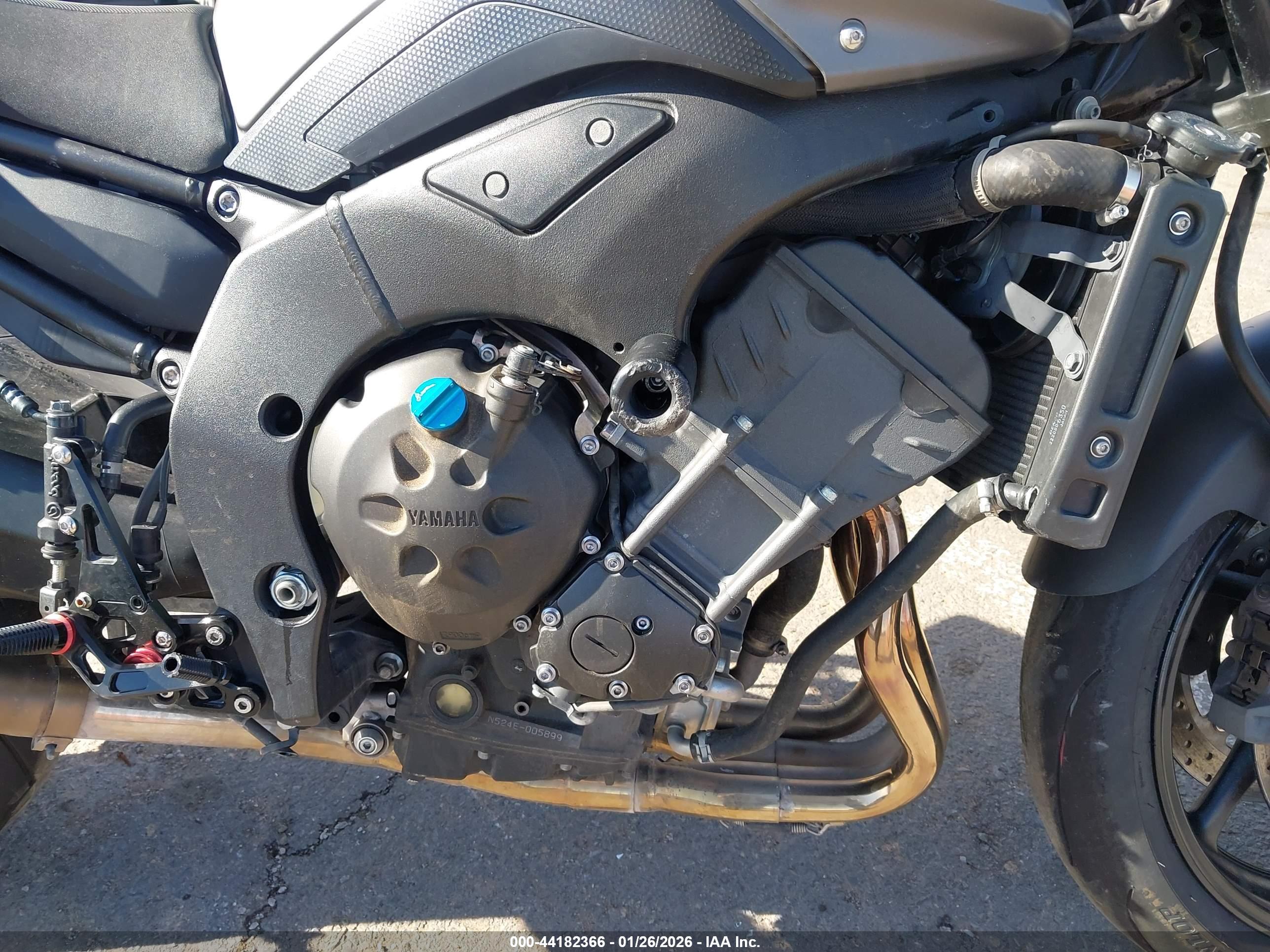 YAMAHA FZ8 image 8