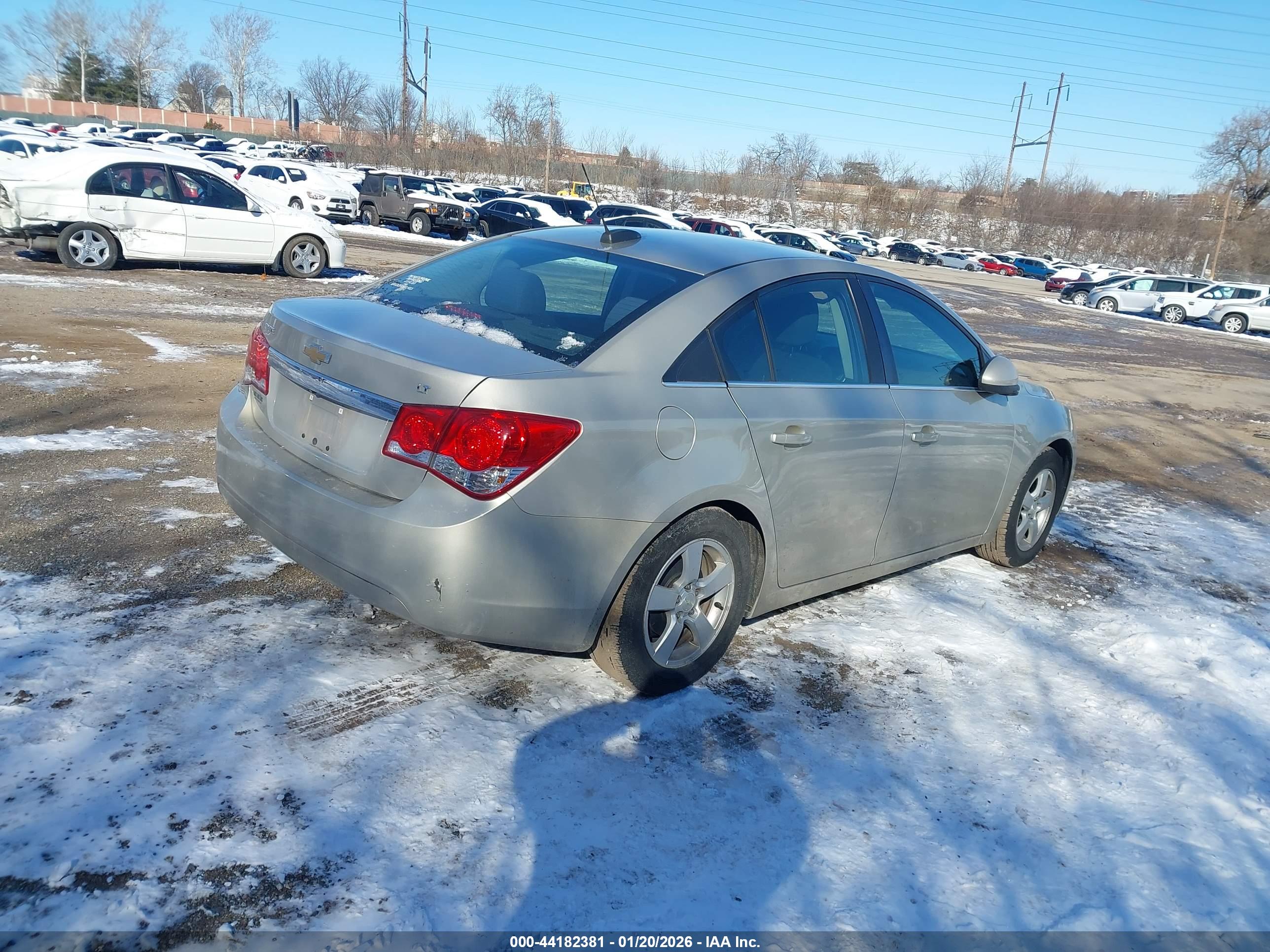 CHEVROLET CRUZE image 4