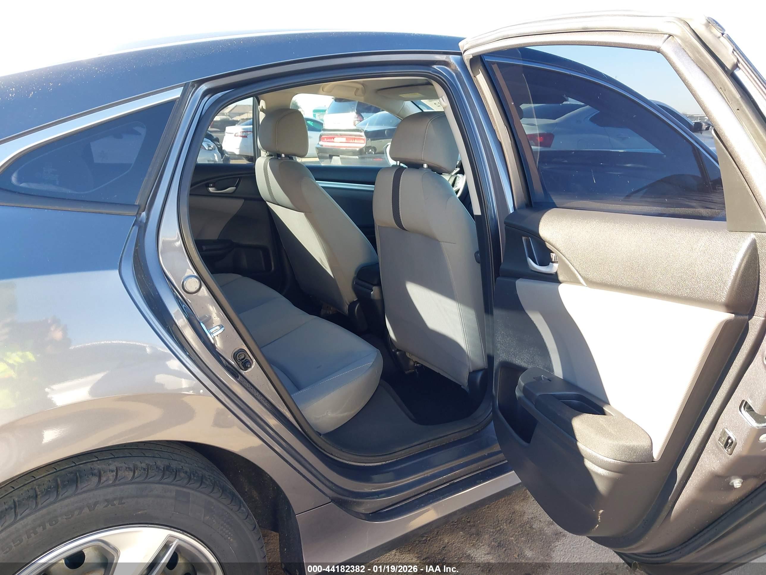 HONDA CIVIC image 8