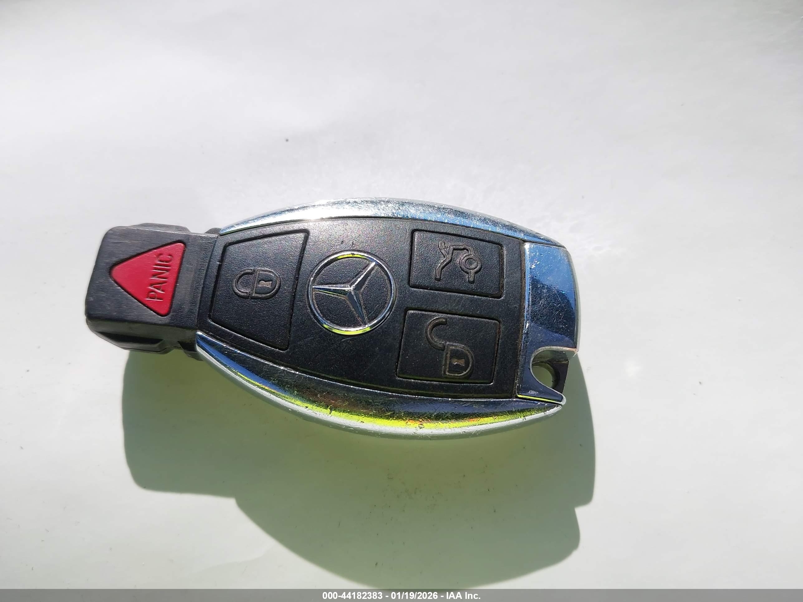 MERCEDES-BENZ C image 11