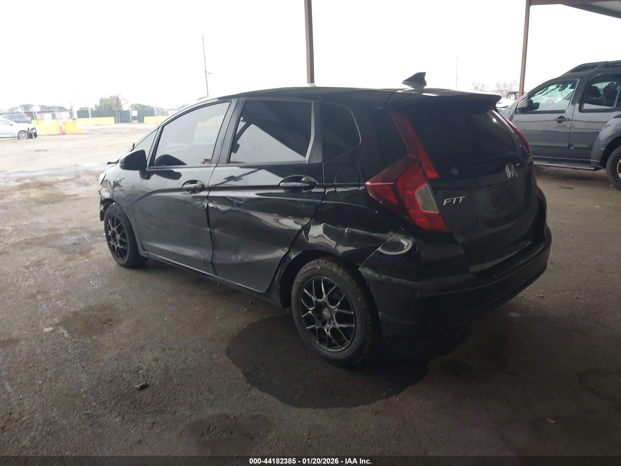 HONDA FIT image 3