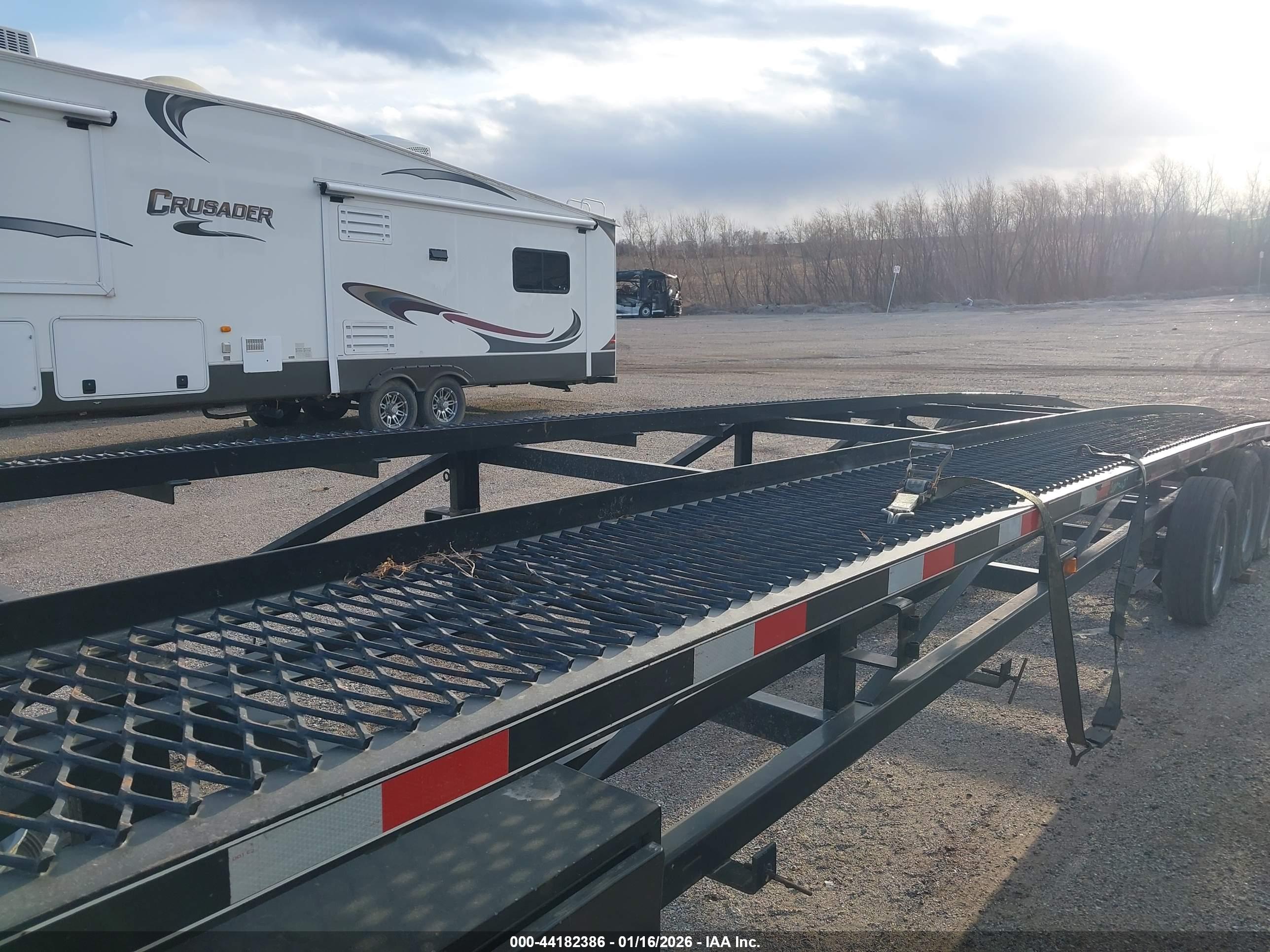 KAUFMAN TRAILERS image 8