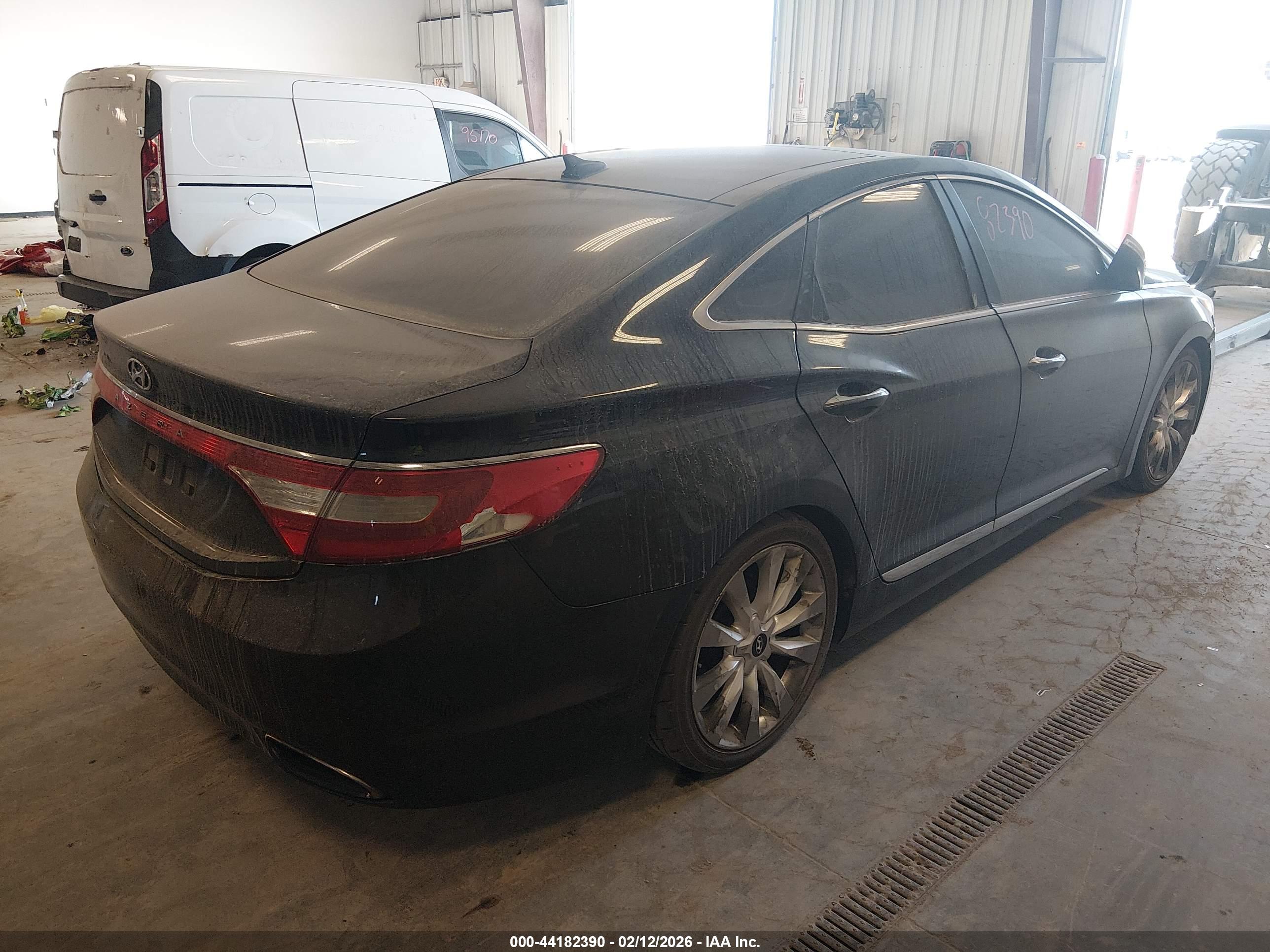 HYUNDAI AZERA image 4