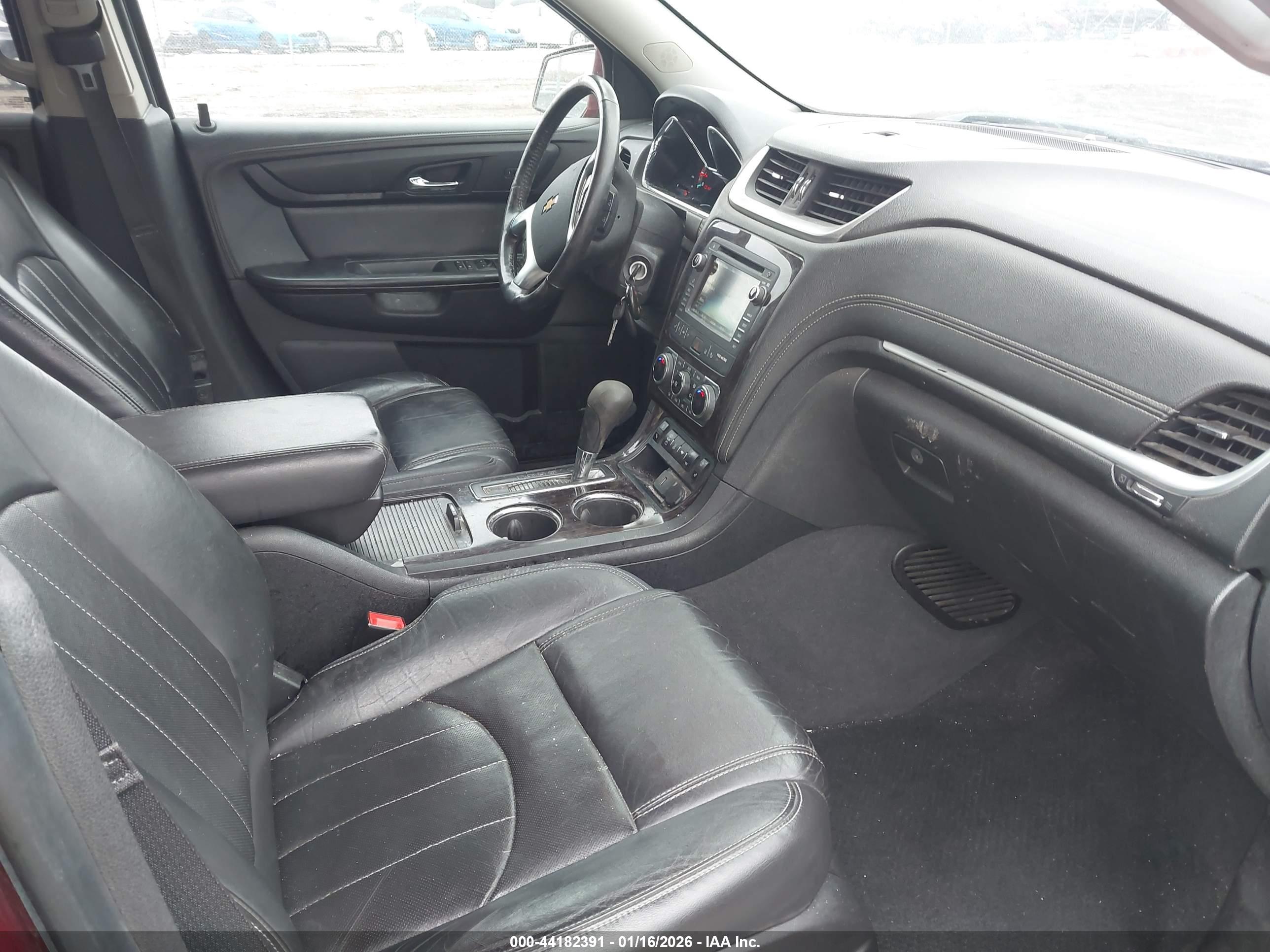 CHEVROLET TRAVERSE image 5