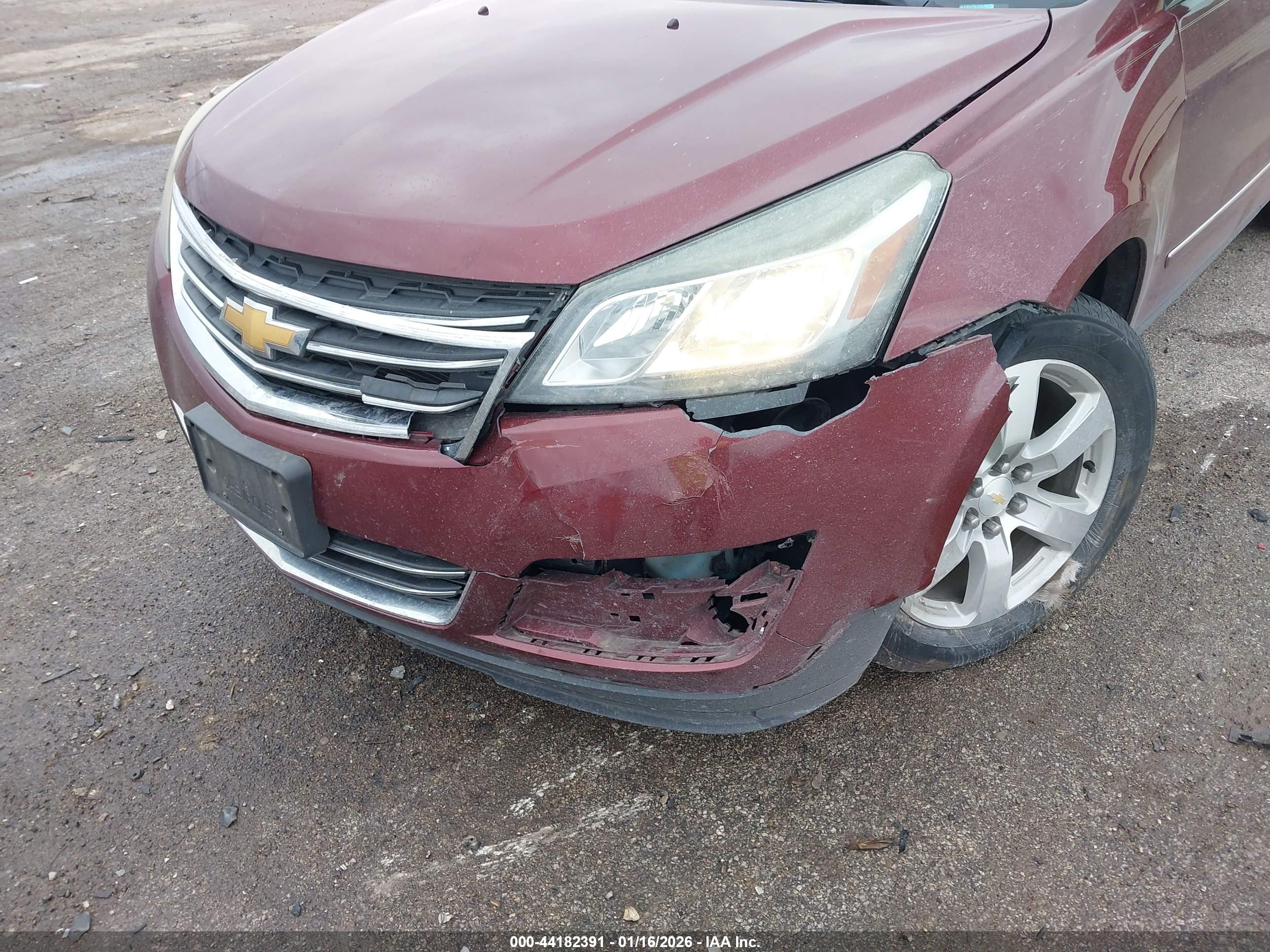 CHEVROLET TRAVERSE image 6