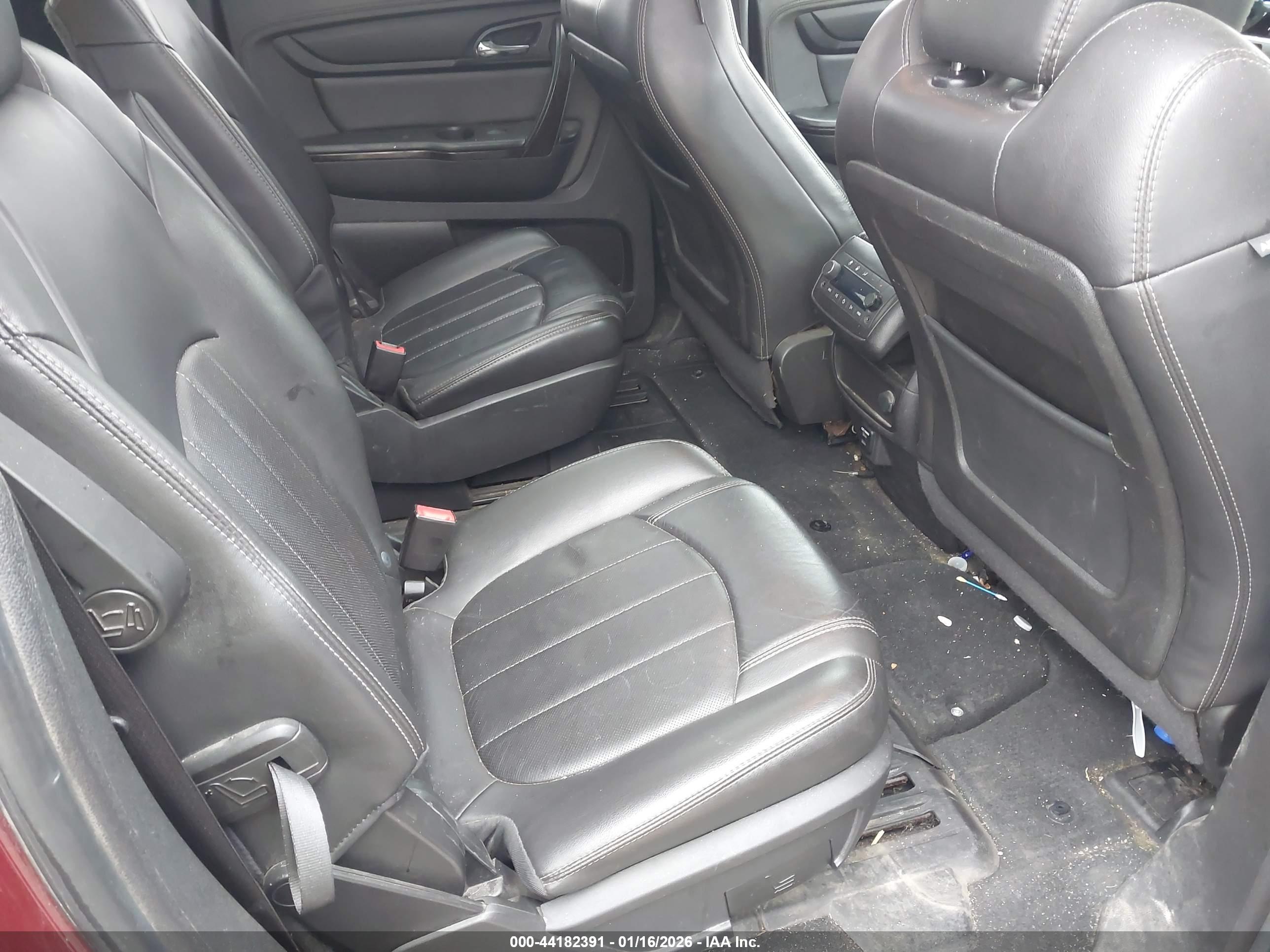 CHEVROLET TRAVERSE image 8