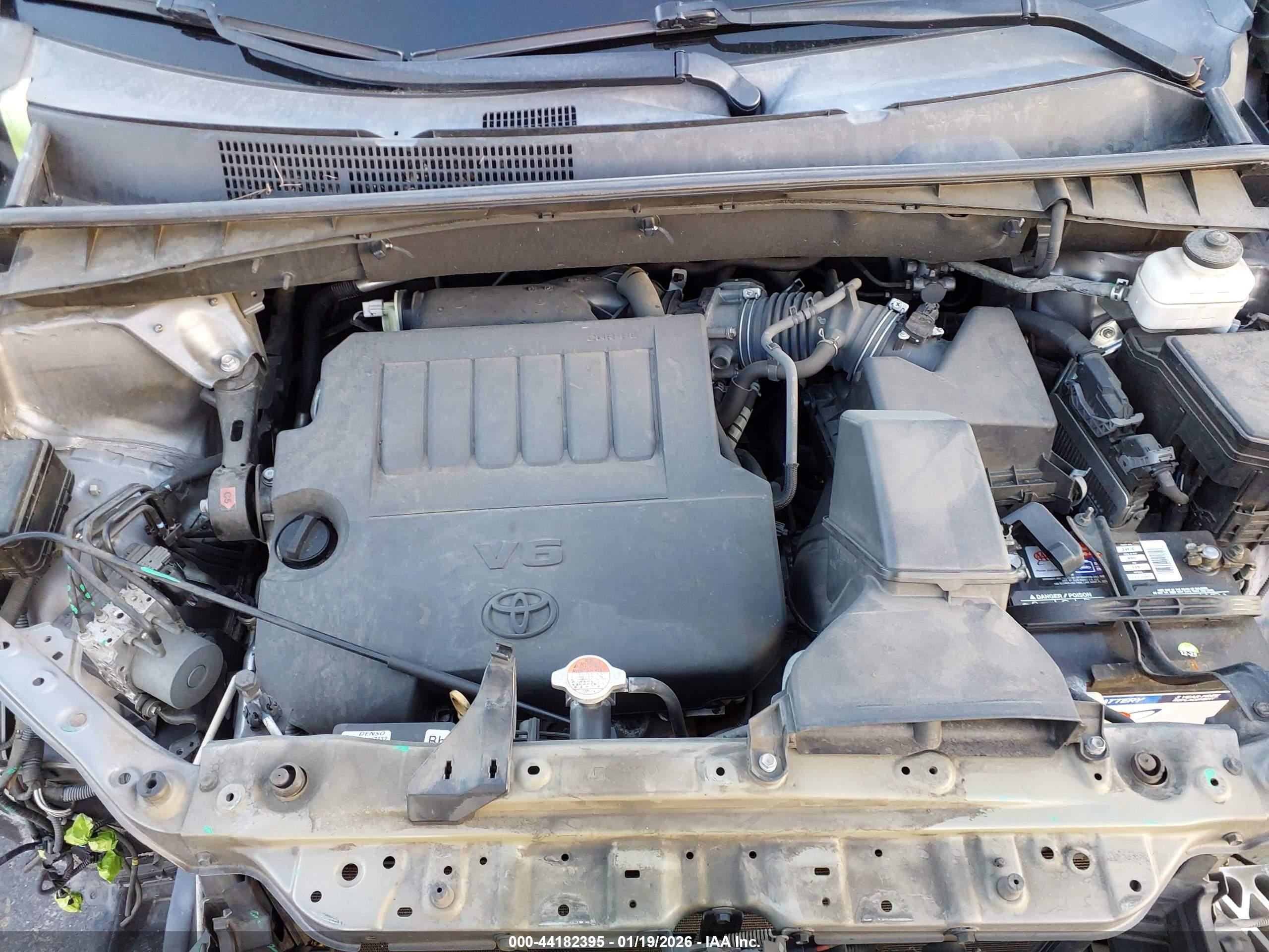 TOYOTA HIGHLANDER image 10
