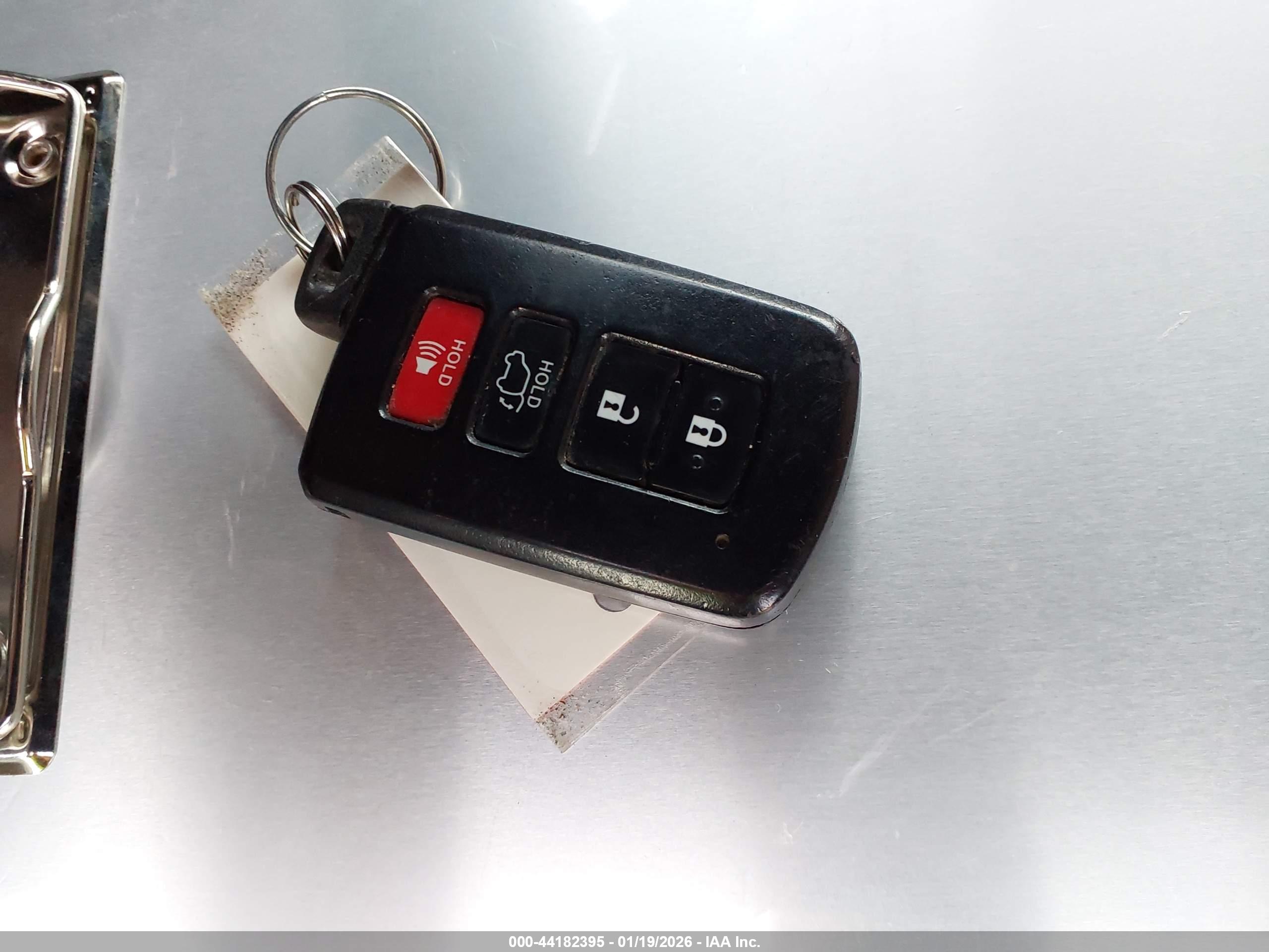TOYOTA HIGHLANDER image 11