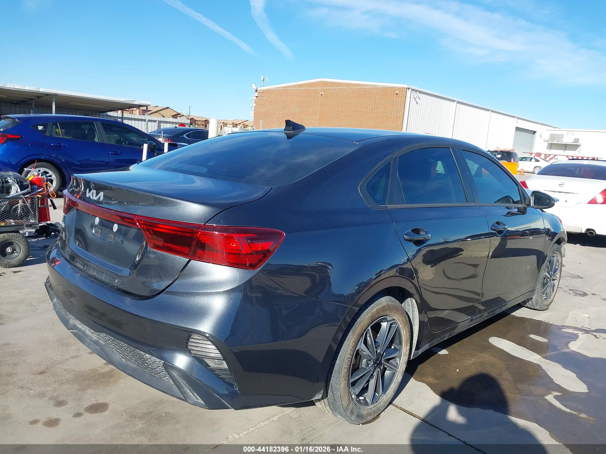 KIA FORTE image 4