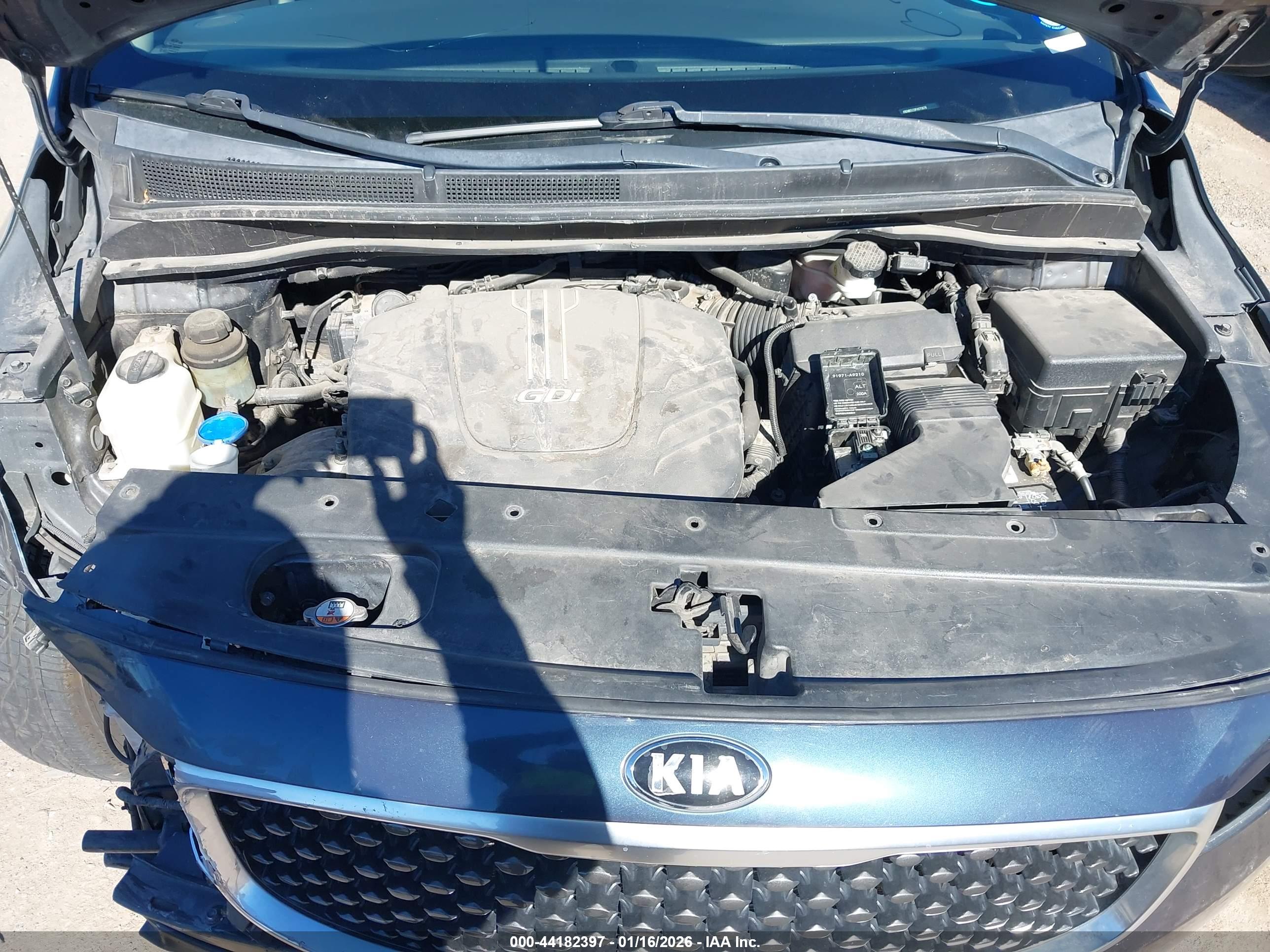 KIA SEDONA image 10