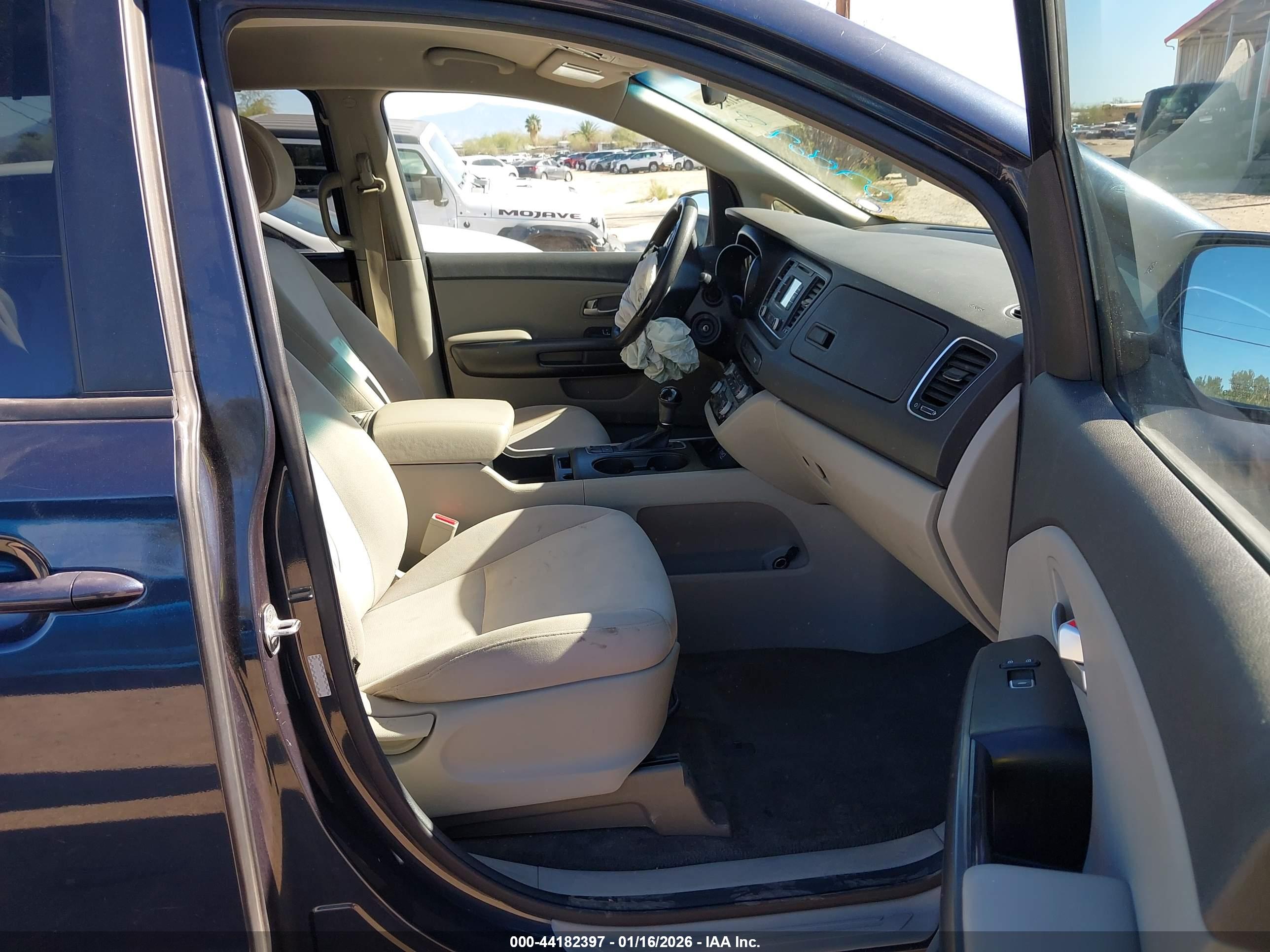 KIA SEDONA image 5