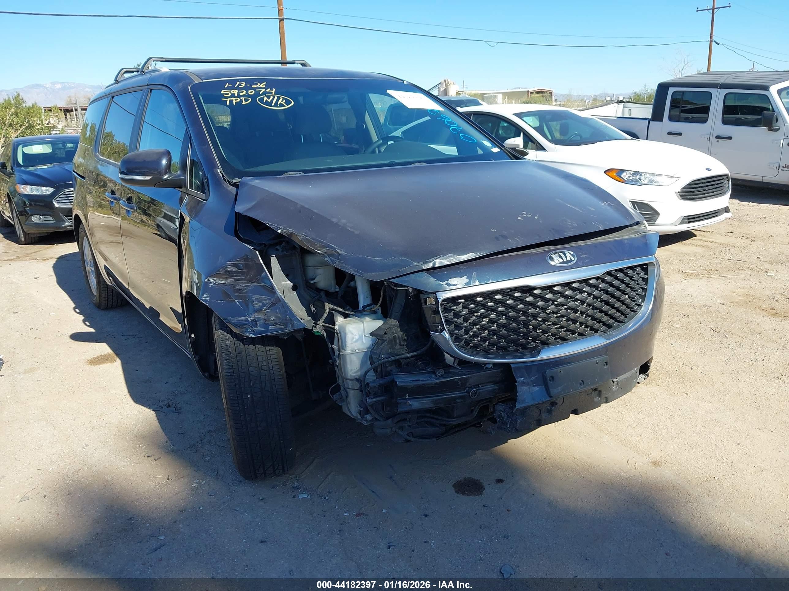 KIA SEDONA image 6