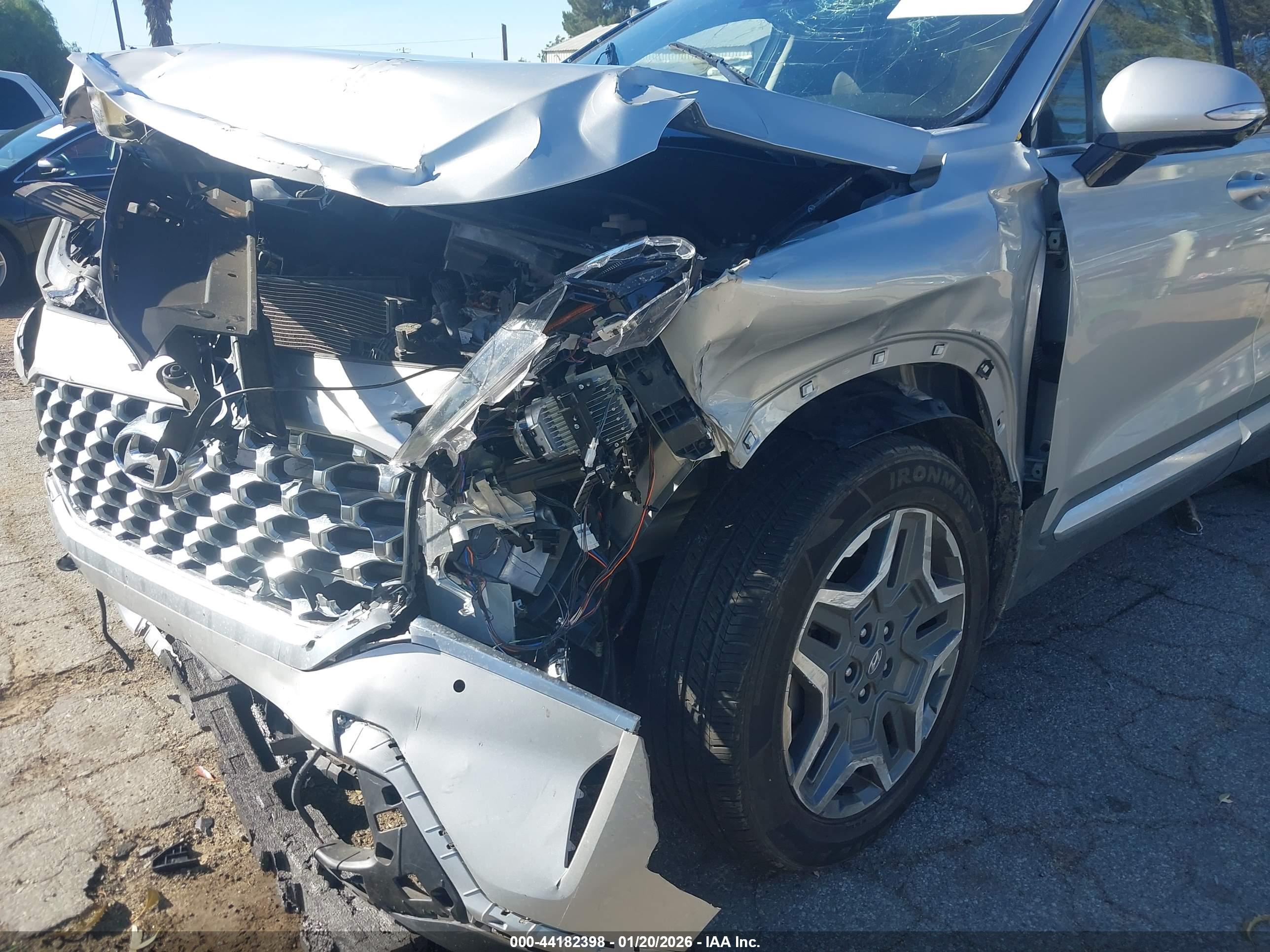 HYUNDAI SANTA image 6