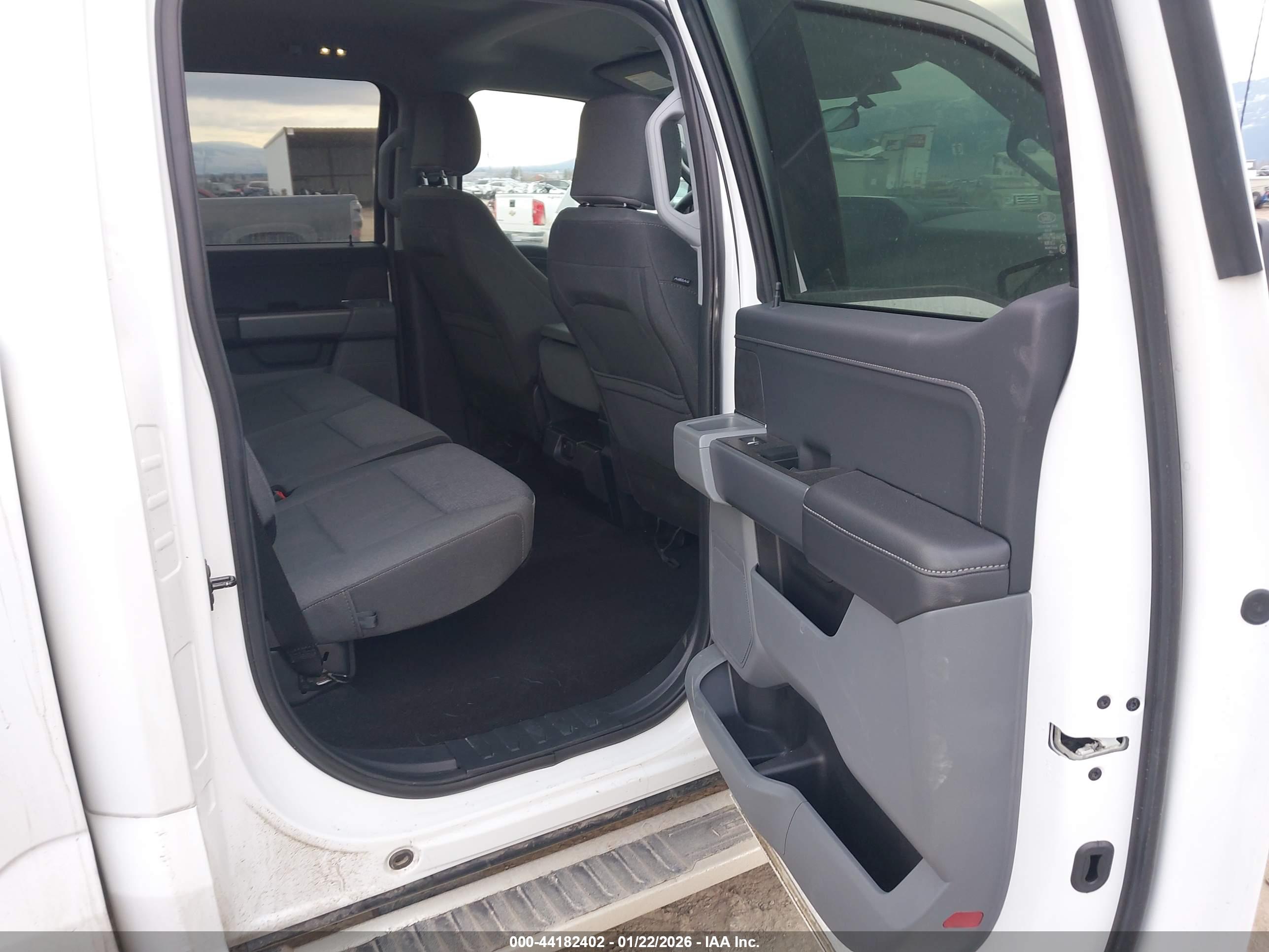 FORD F-150 image 8