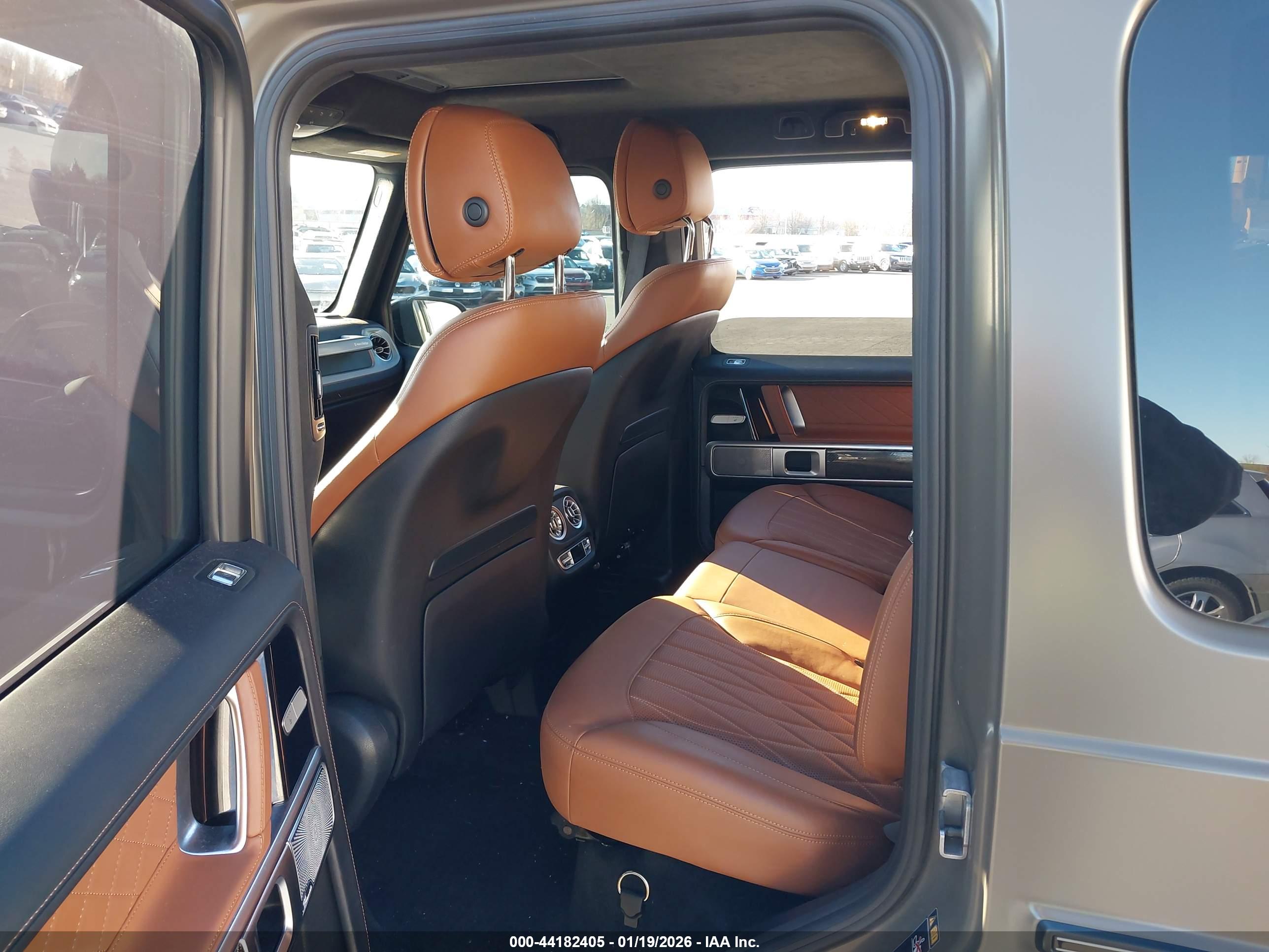 MERCEDES-BENZ G image 8