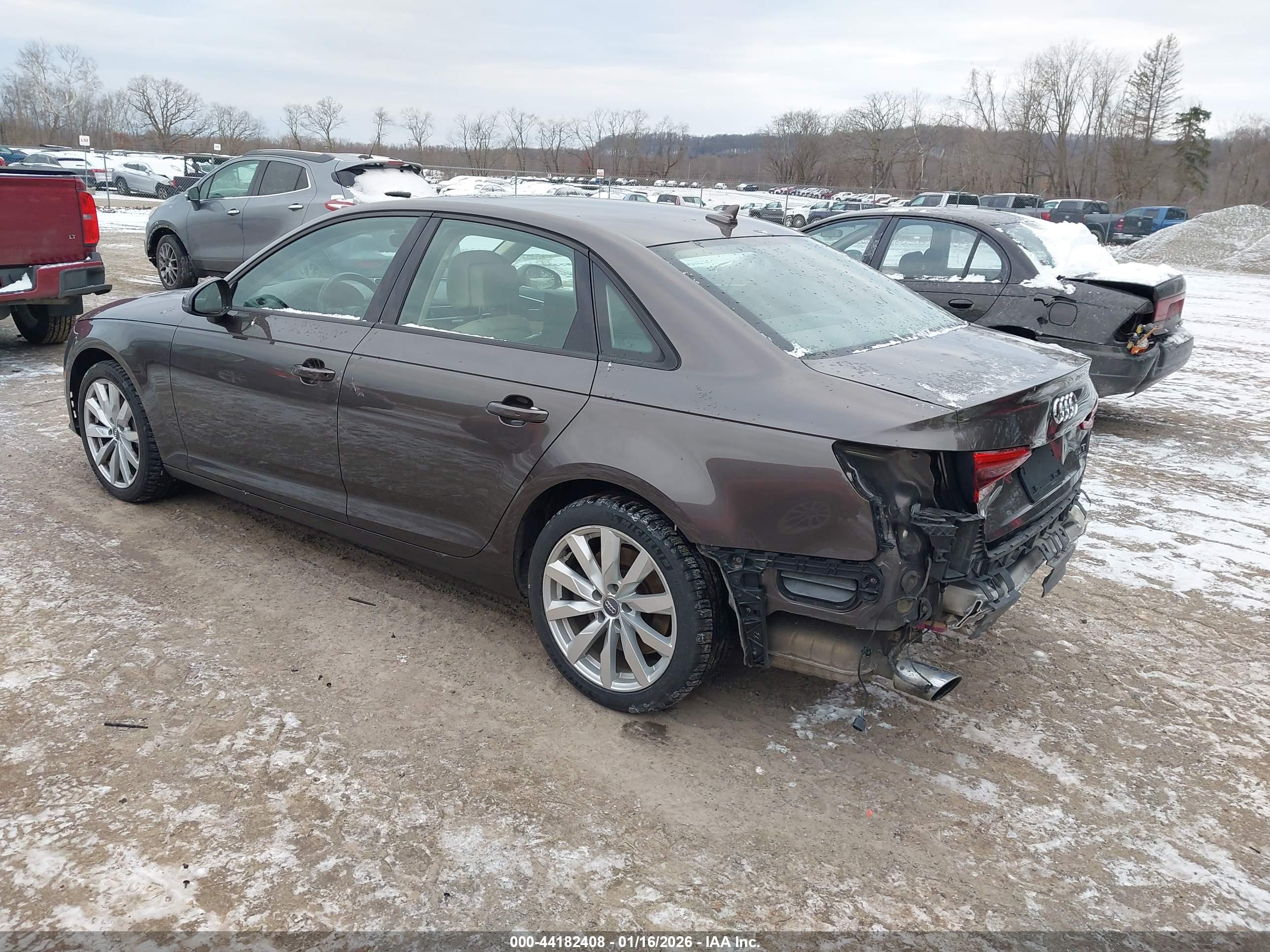 AUDI A4 image 3