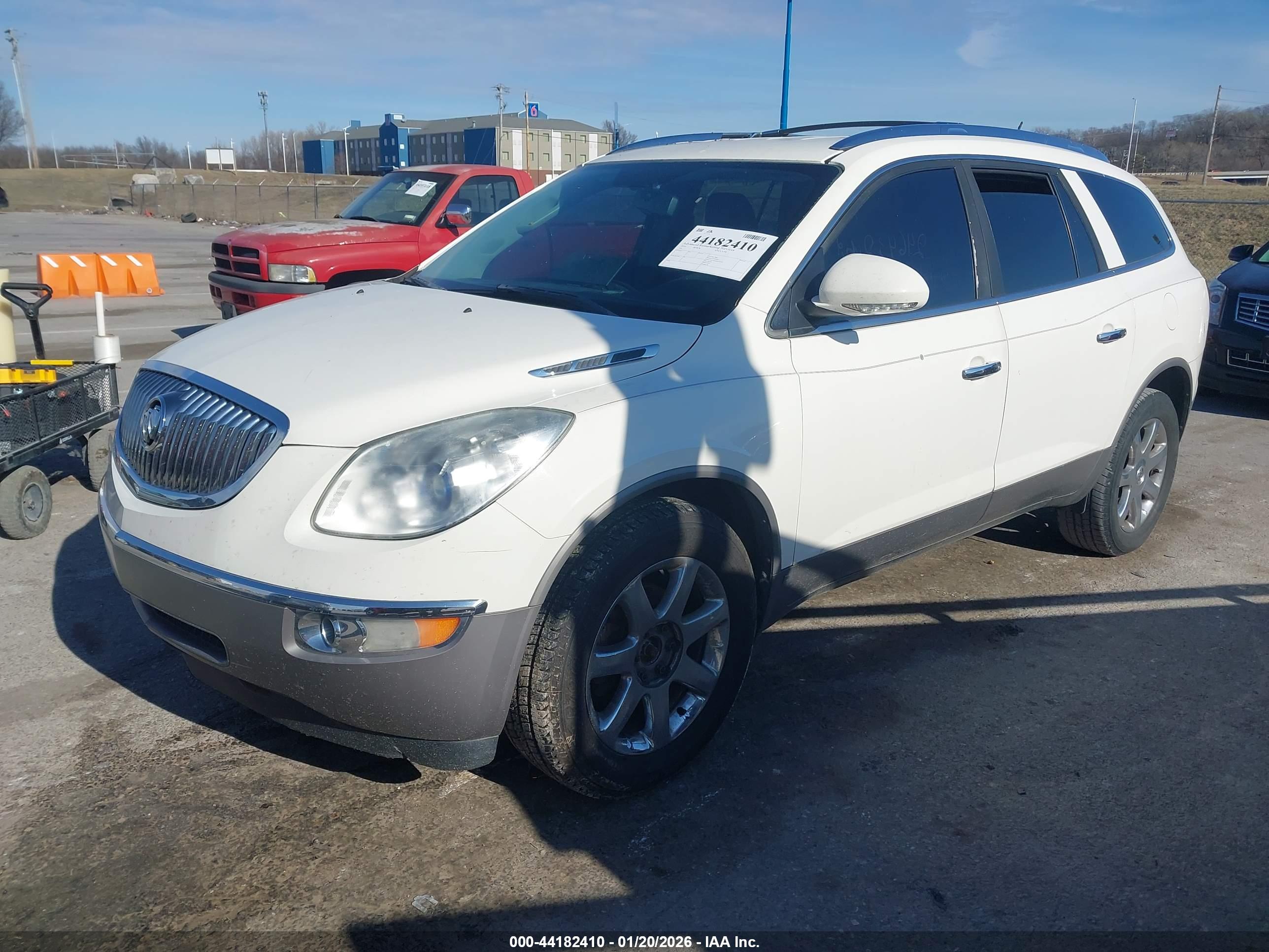 BUICK ENCLAVE image 2