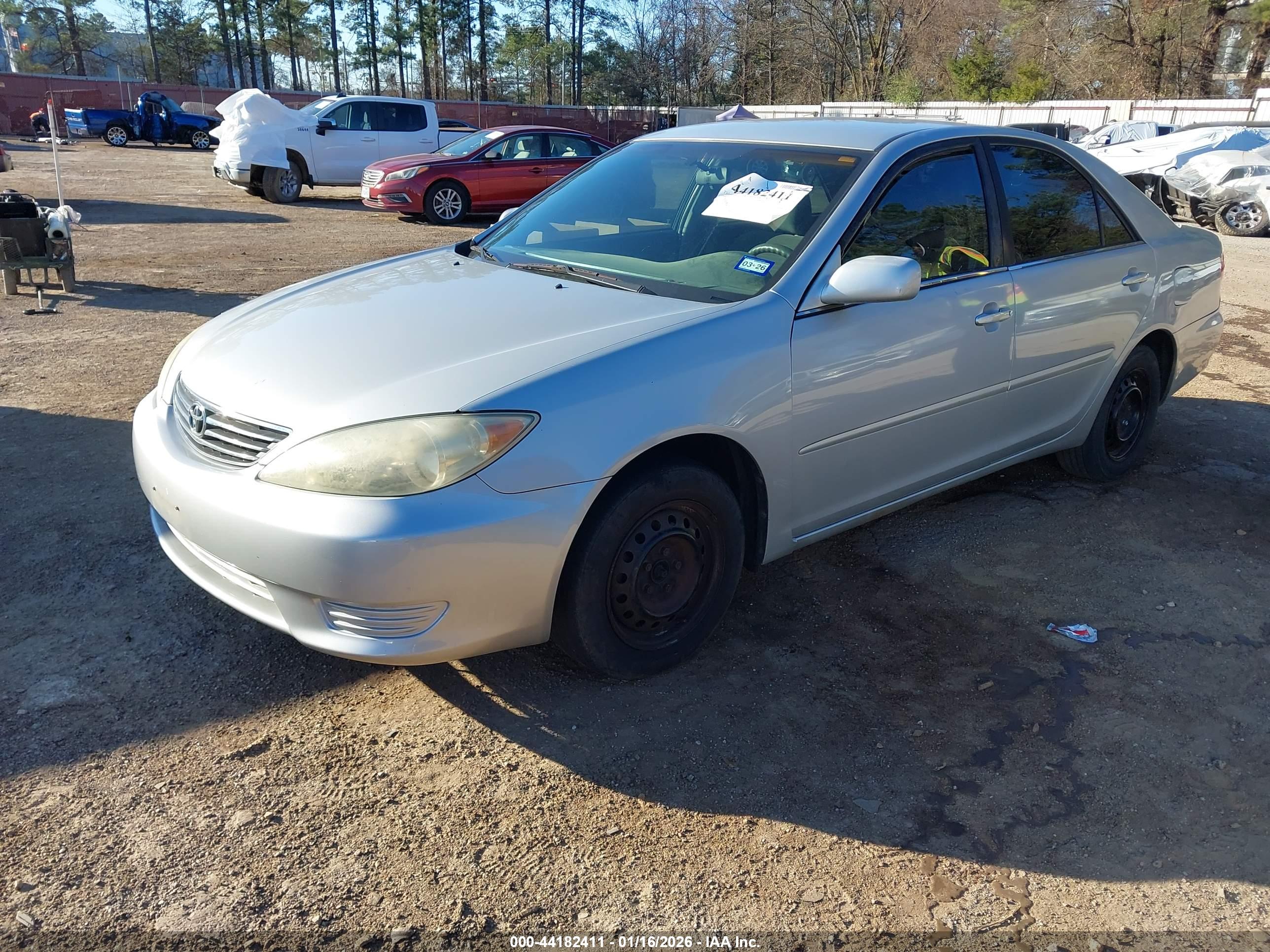 TOYOTA CAMRY image 2