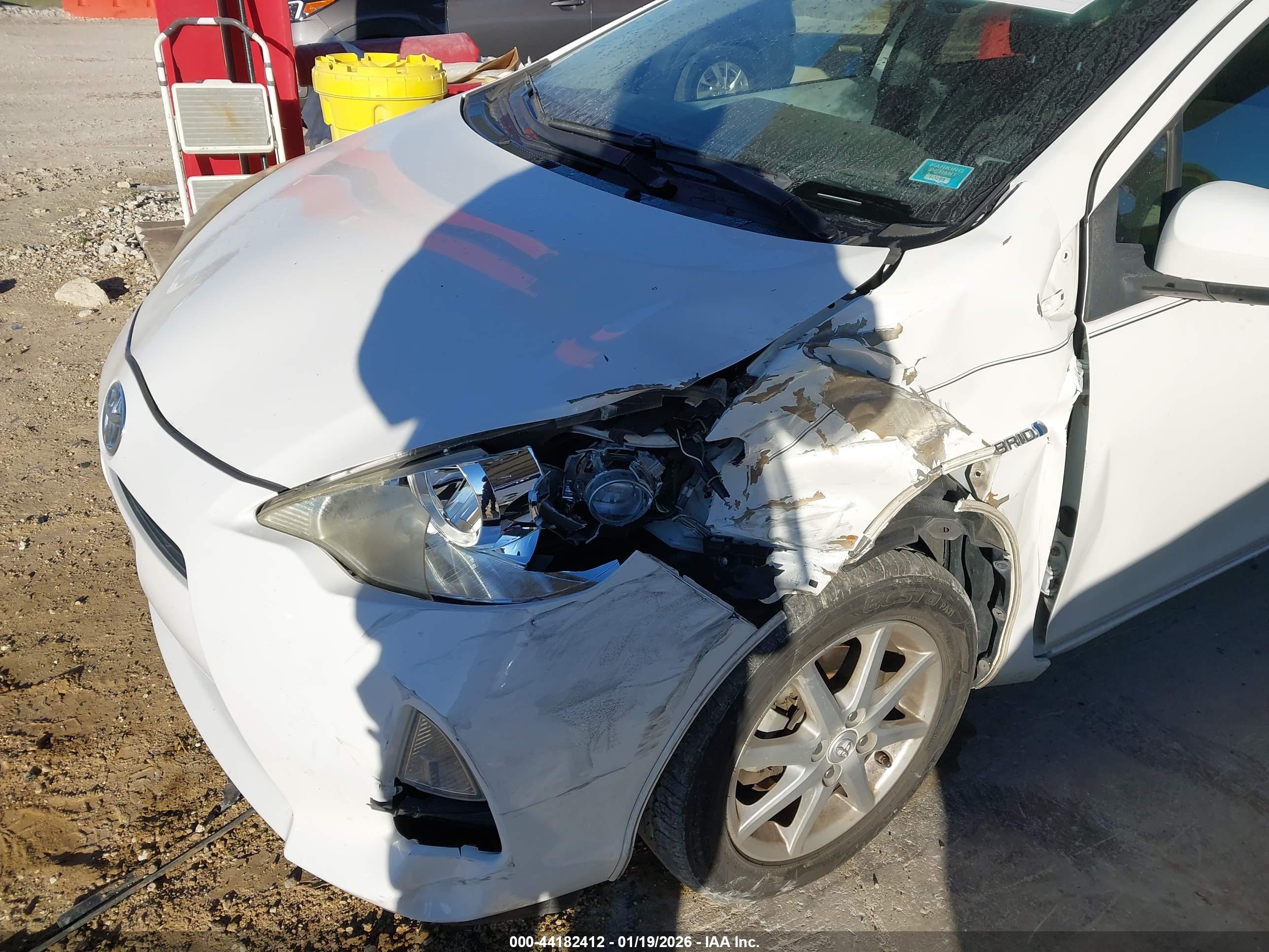 TOYOTA PRIUS image 6