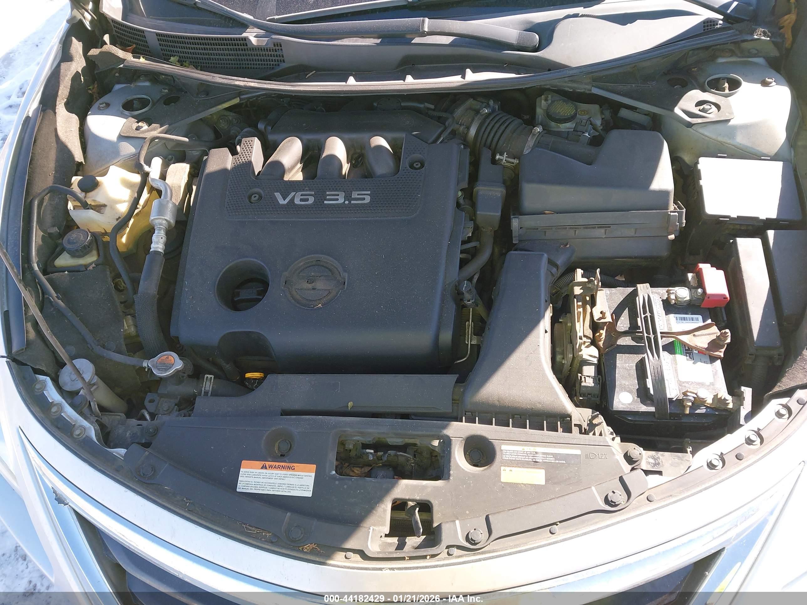 NISSAN ALTIMA image 10