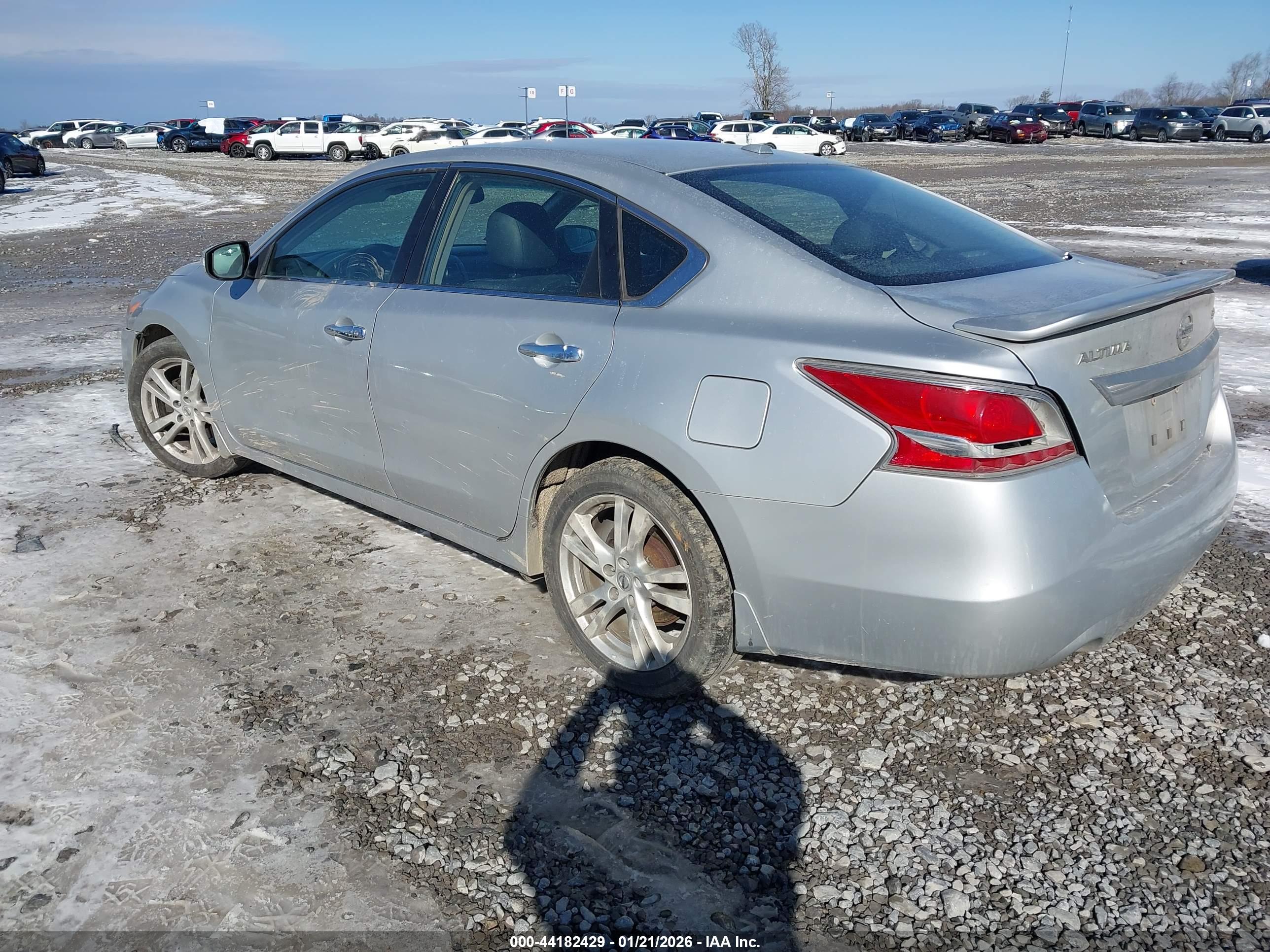 NISSAN ALTIMA image 3