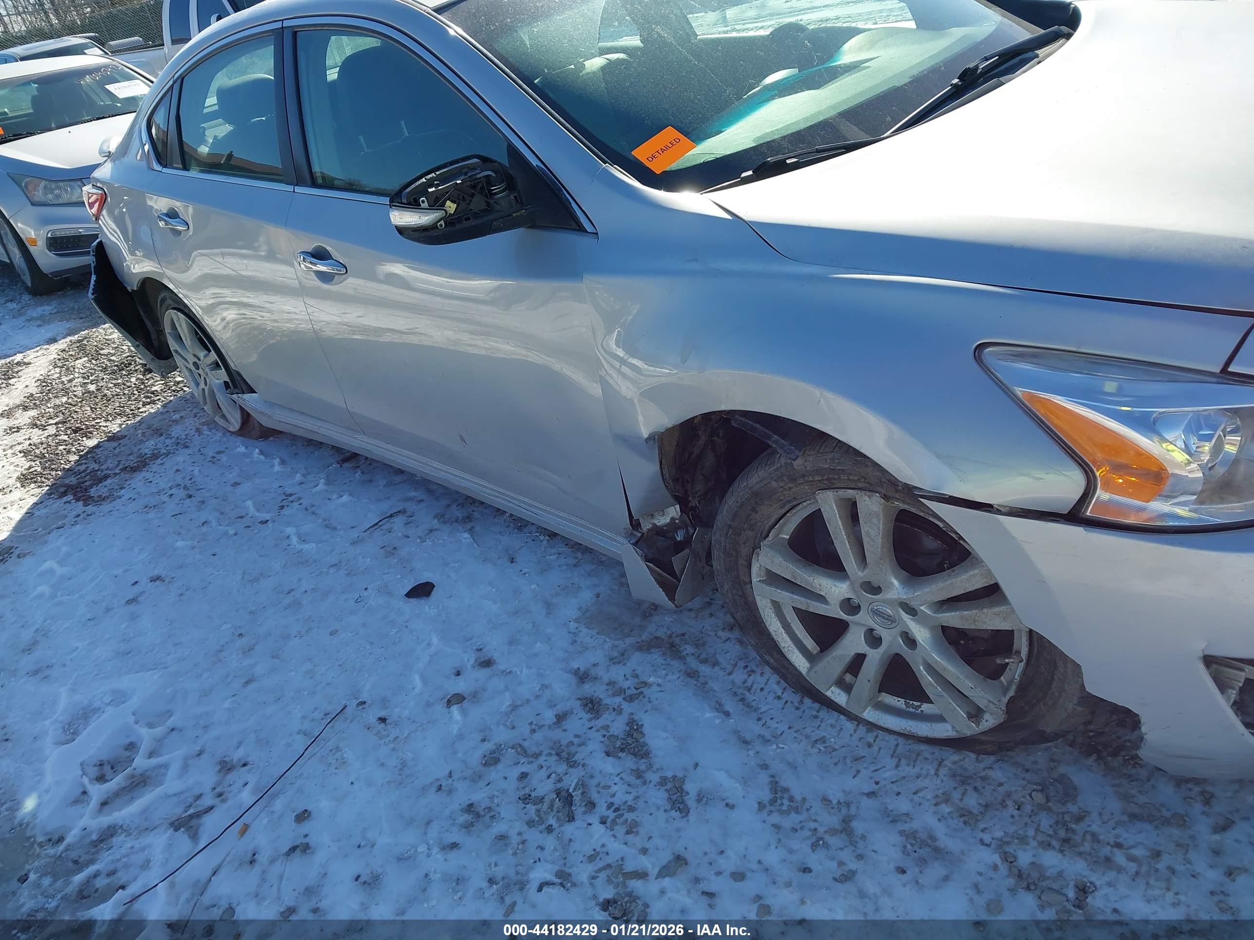 NISSAN ALTIMA image 6